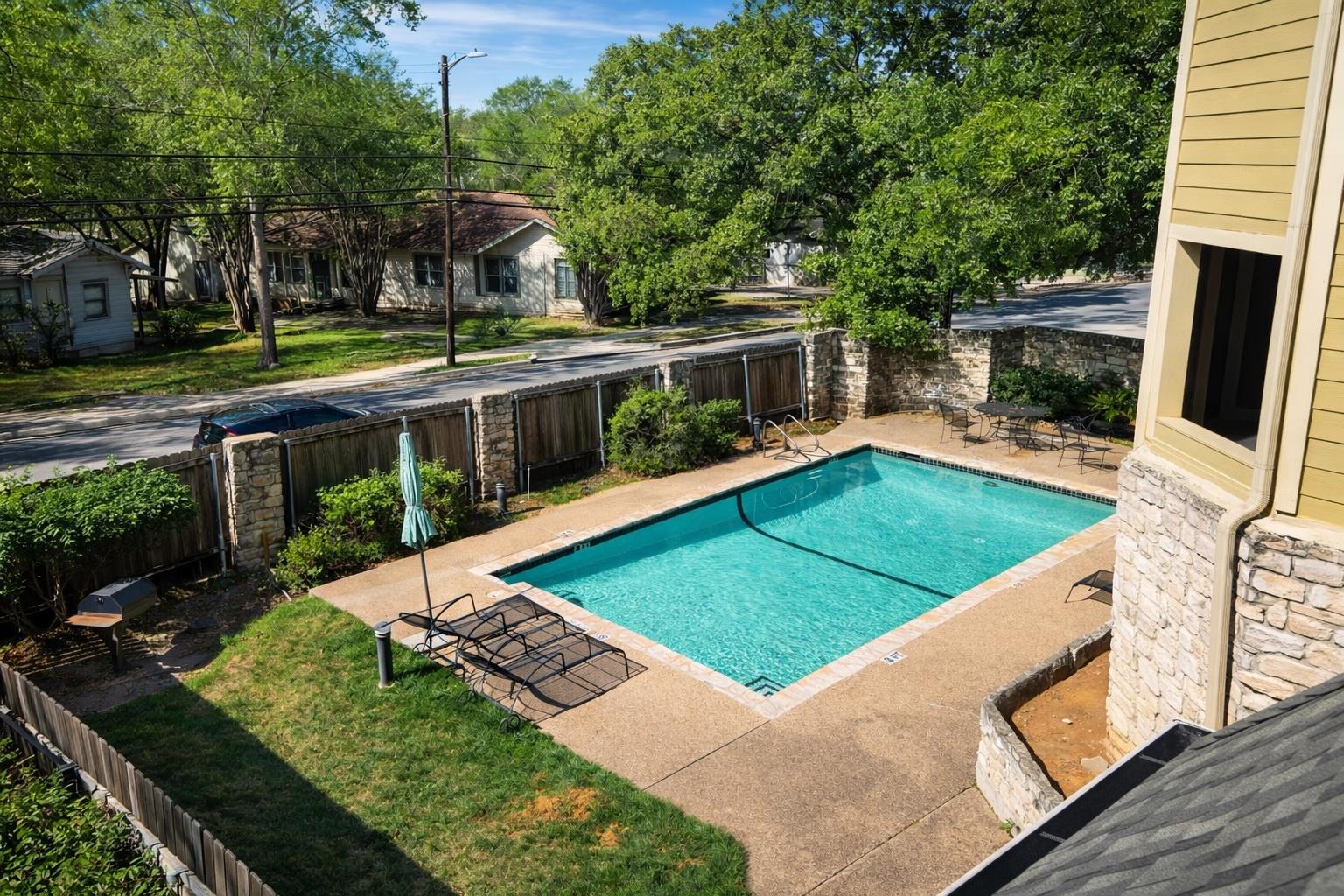 808 W 29th St # 206, Austin, TX 78705