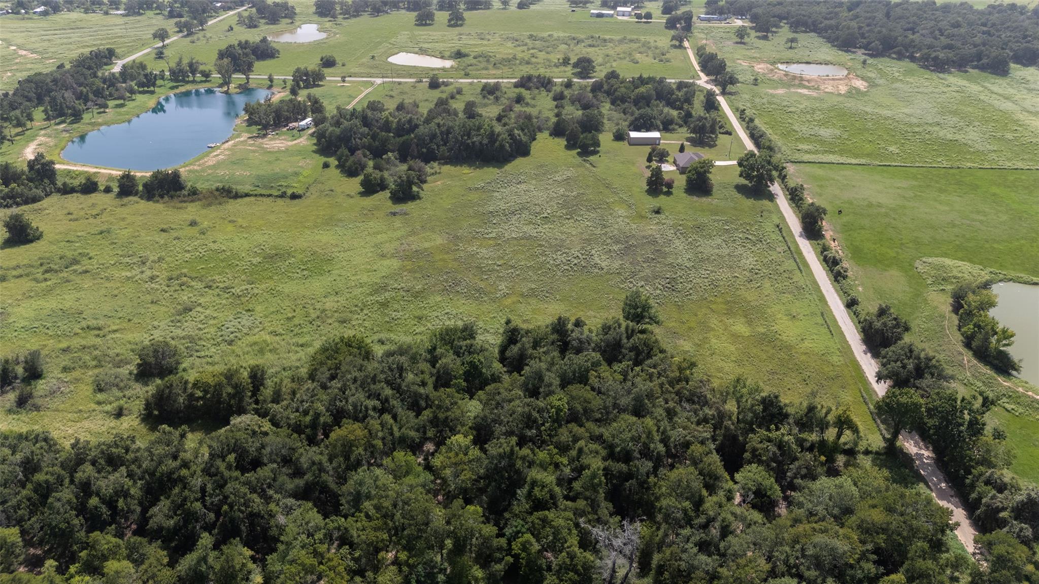 1504 County Road 459, Thorndale, TX 76577