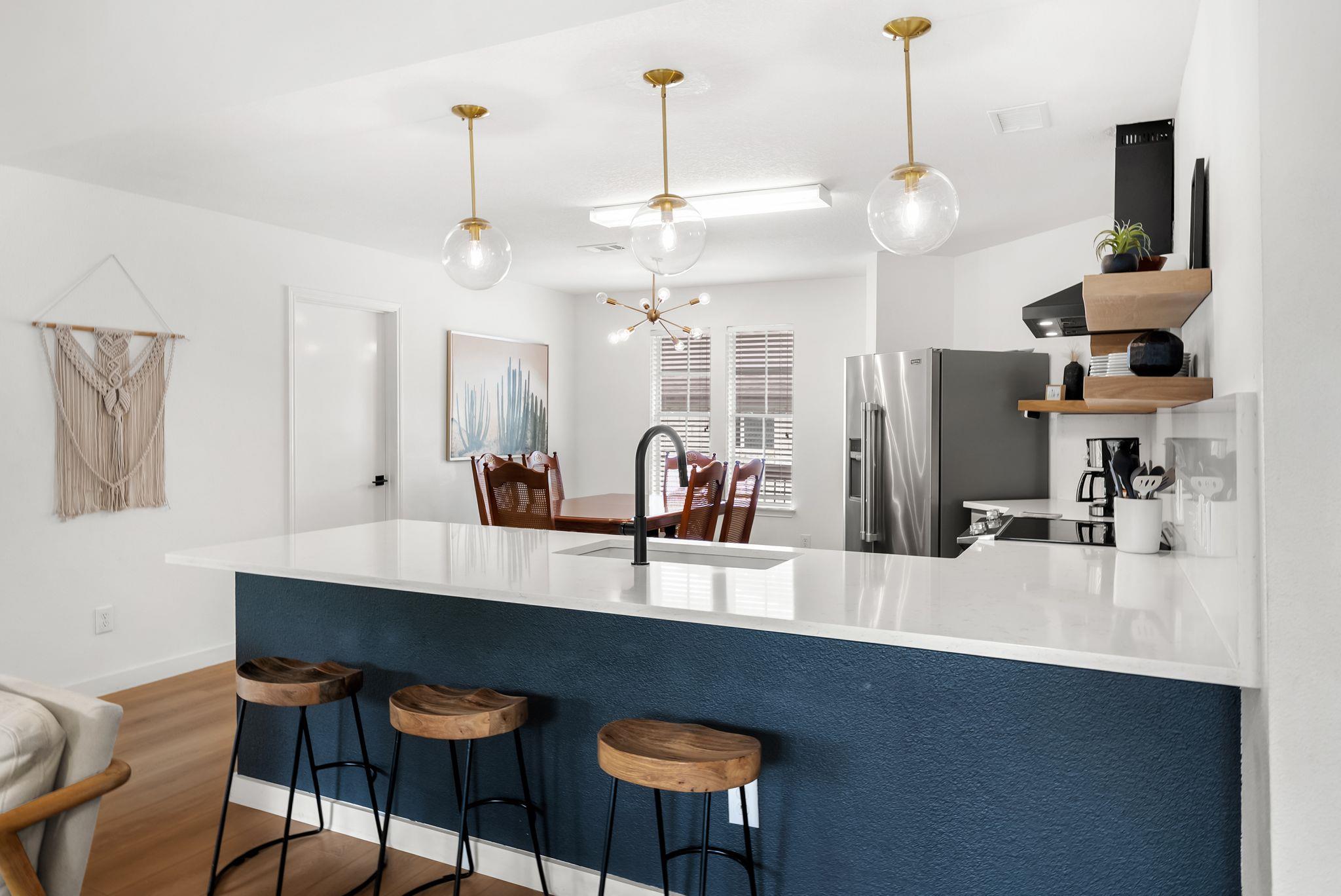 305 Mountain View, Sunrise Beach, TX 78643