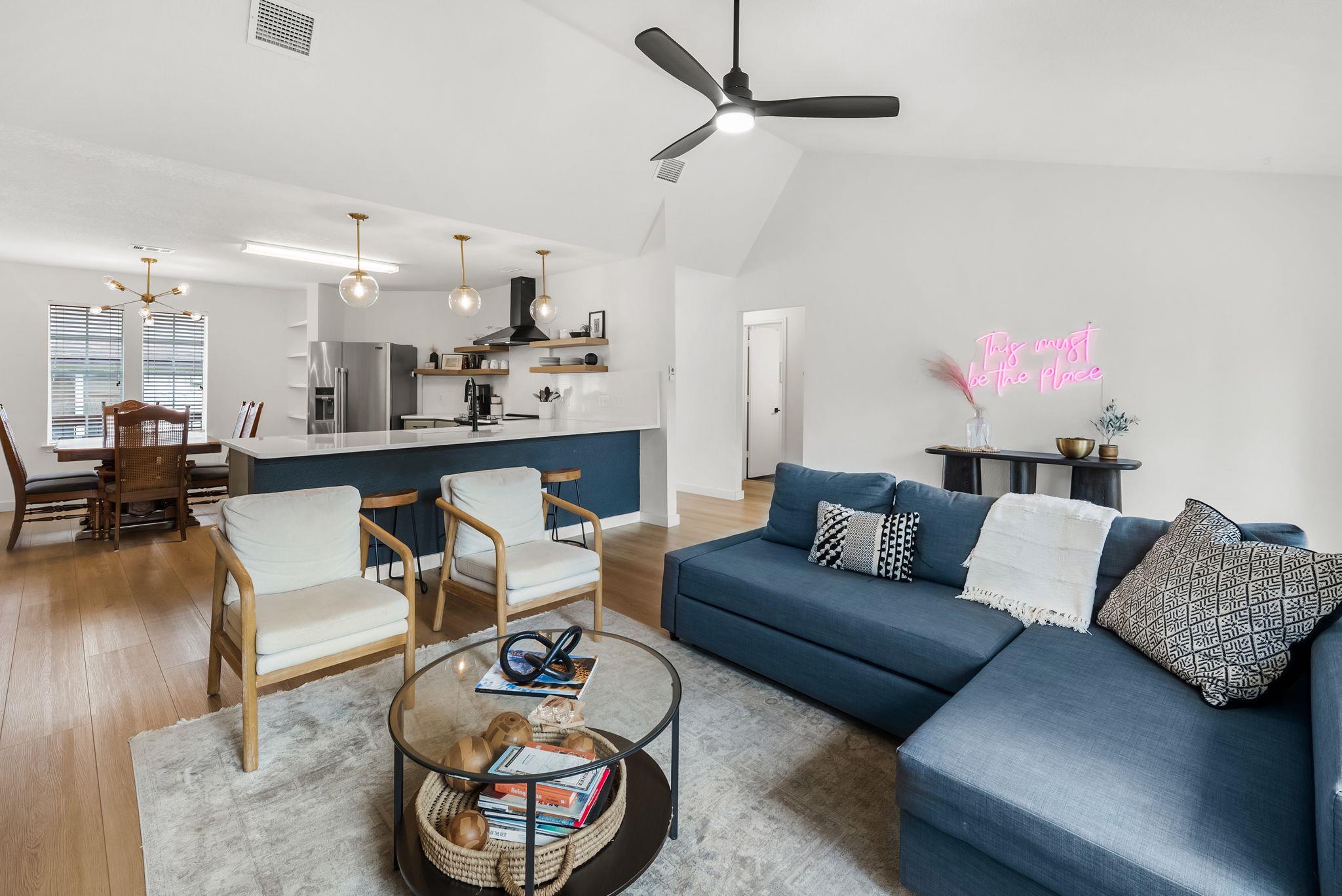 305 Mountain View, Sunrise Beach, TX 78643