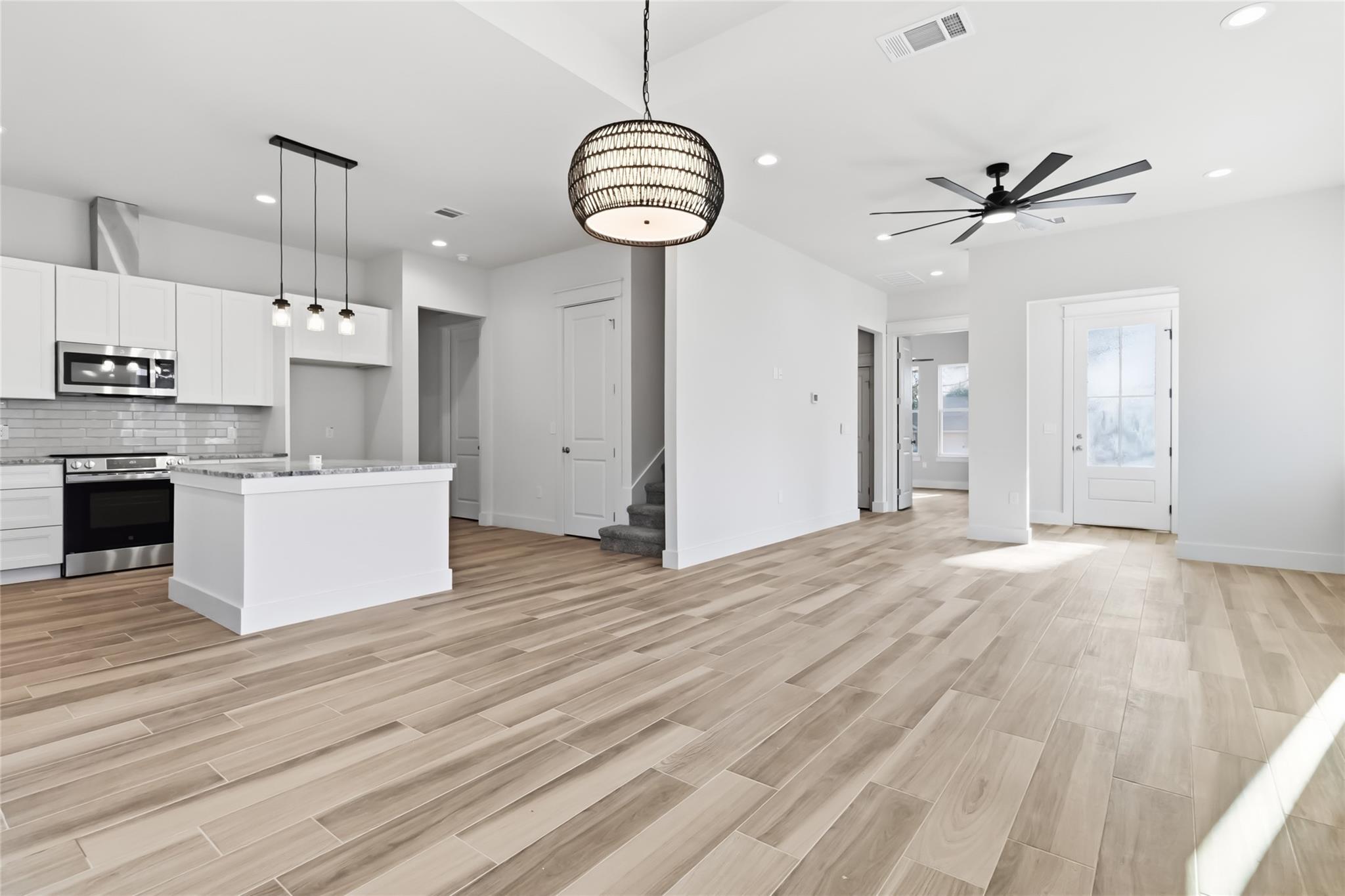 17 Summertime Cir, Wimberley, TX 78676