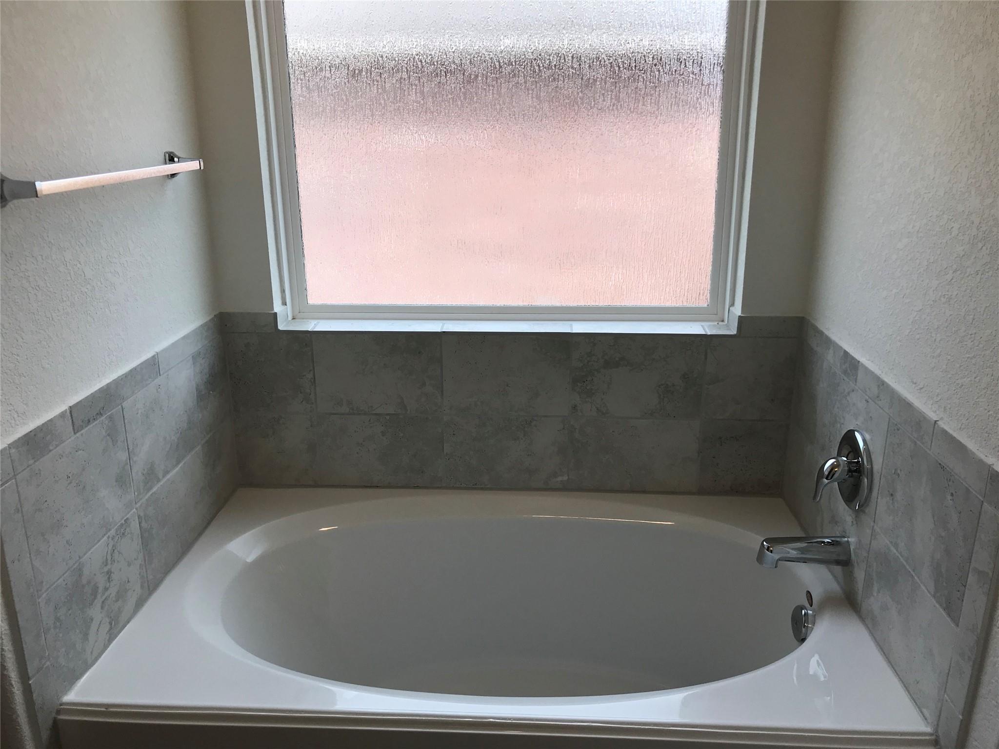 1200 Nokota Bnd, Georgetown, TX 78626