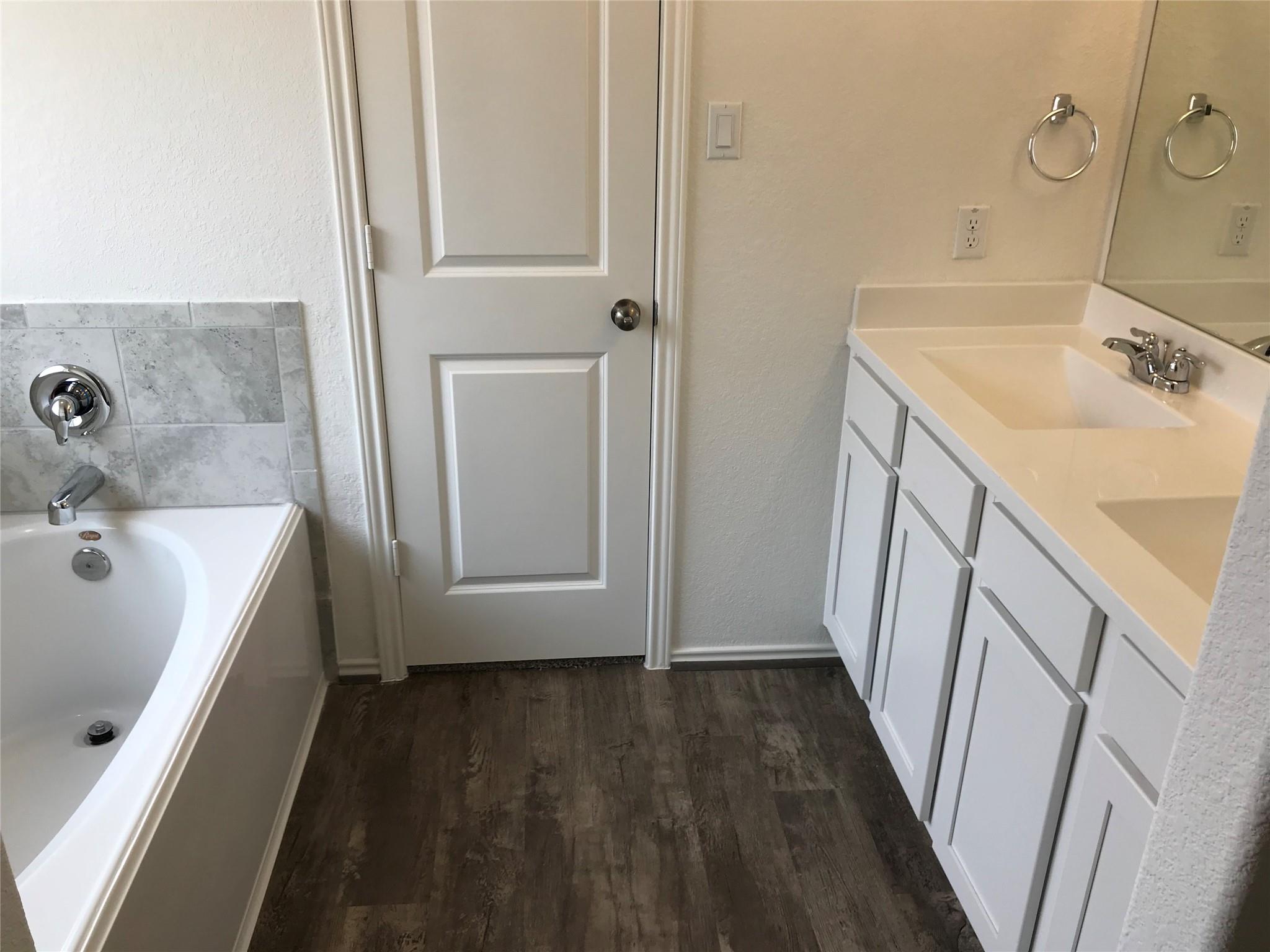 1200 Nokota Bnd, Georgetown, TX 78626