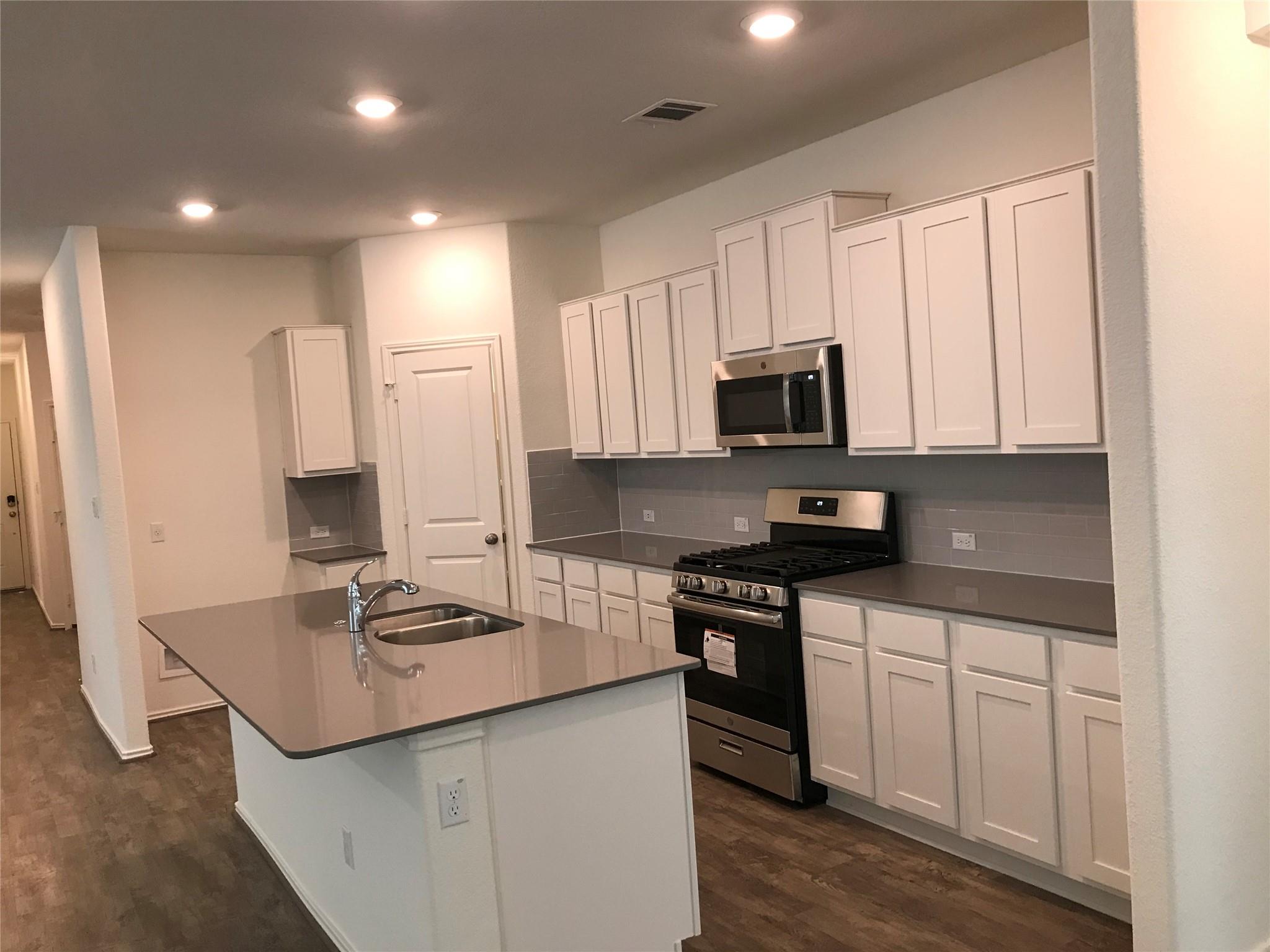 1200 Nokota Bnd, Georgetown, TX 78626