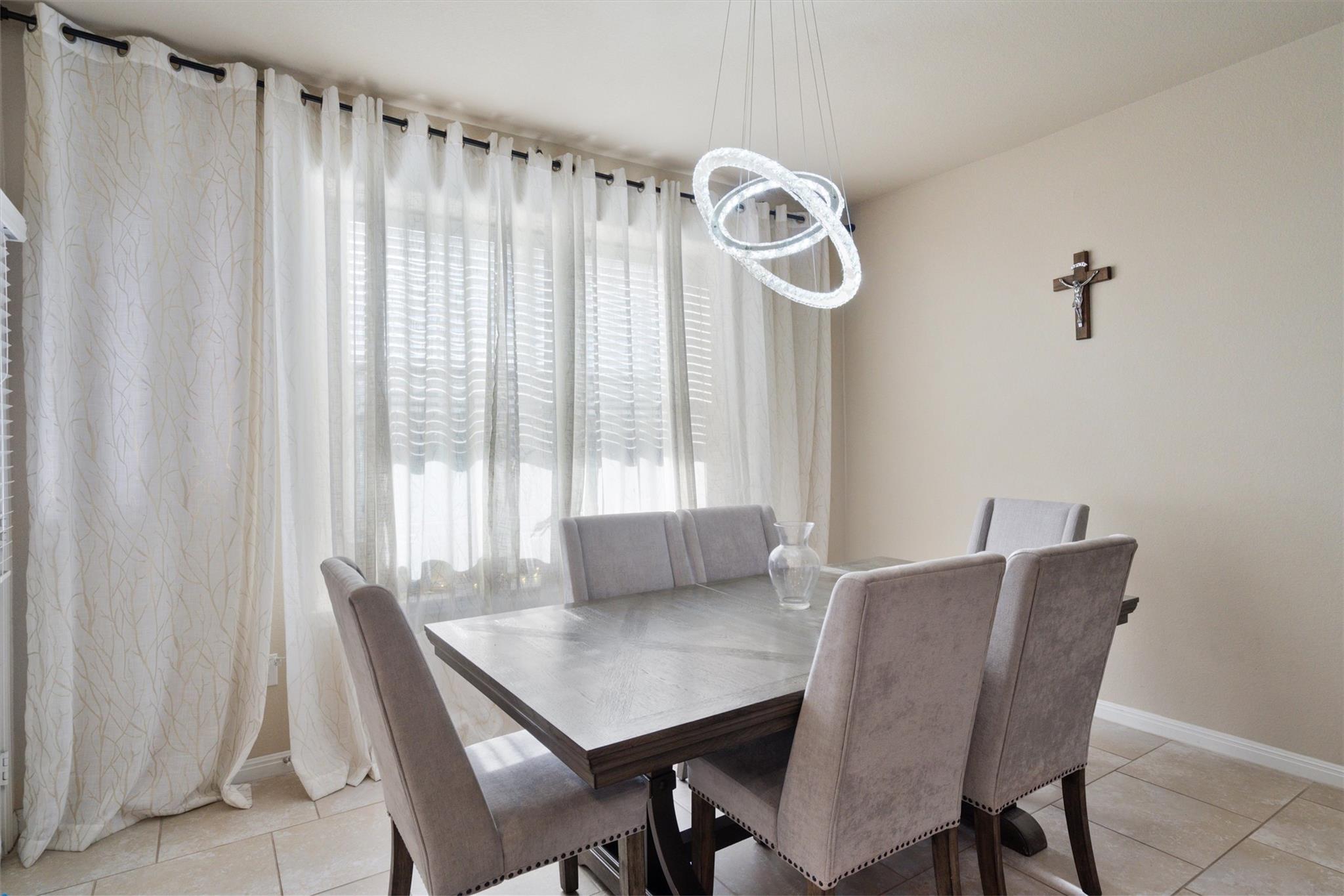 417 Epiphany Ln, Pflugerville, TX 78660