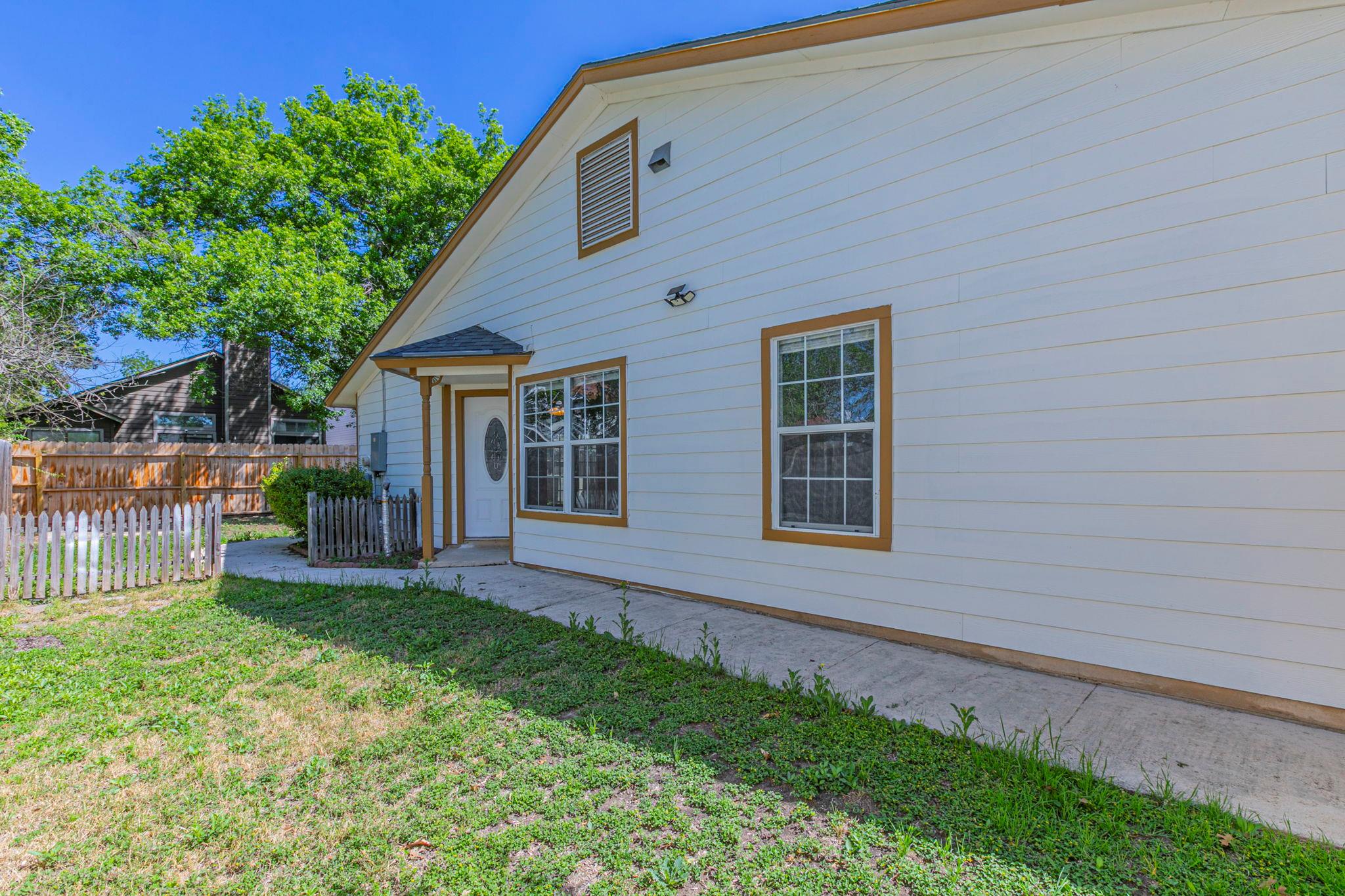 9411 Valley Moss, San Antonio, TX 78250