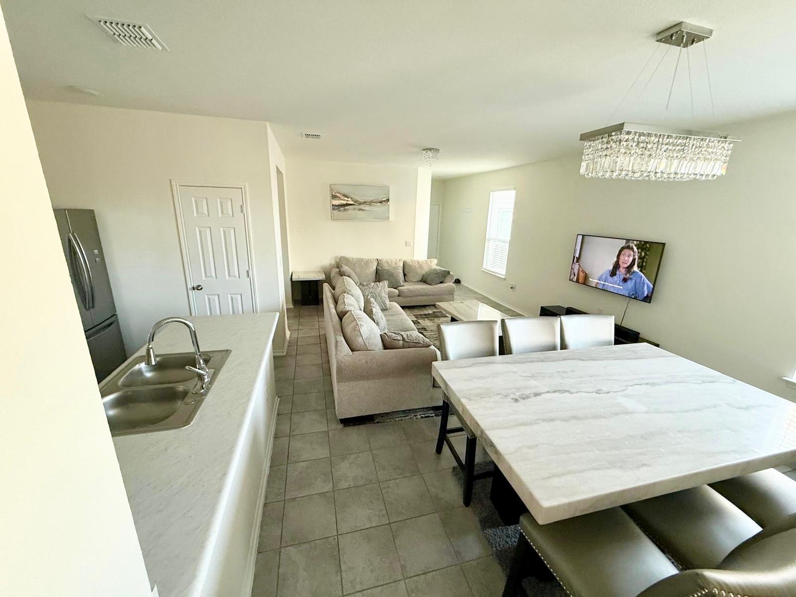 7203 Summer Tanager Dr # 77, Austin, TX 78744