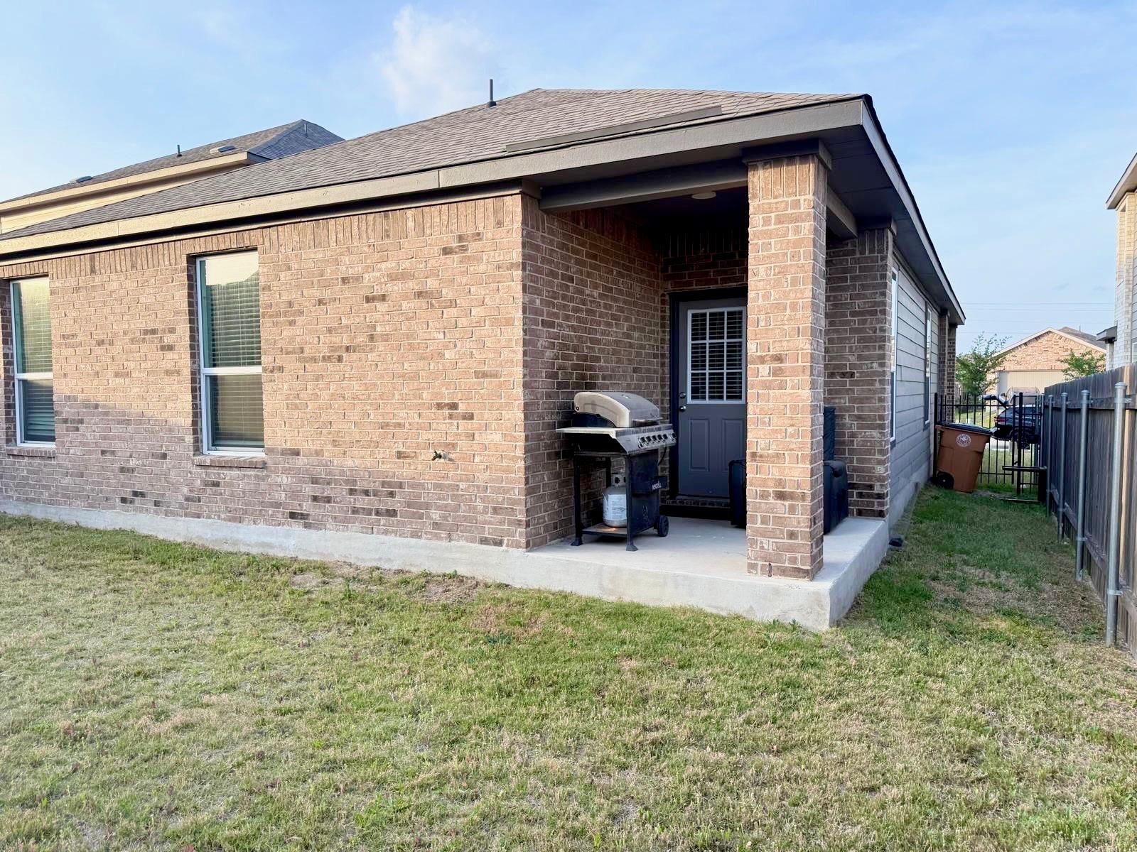 7203 Summer Tanager Dr # 77, Austin, TX 78744