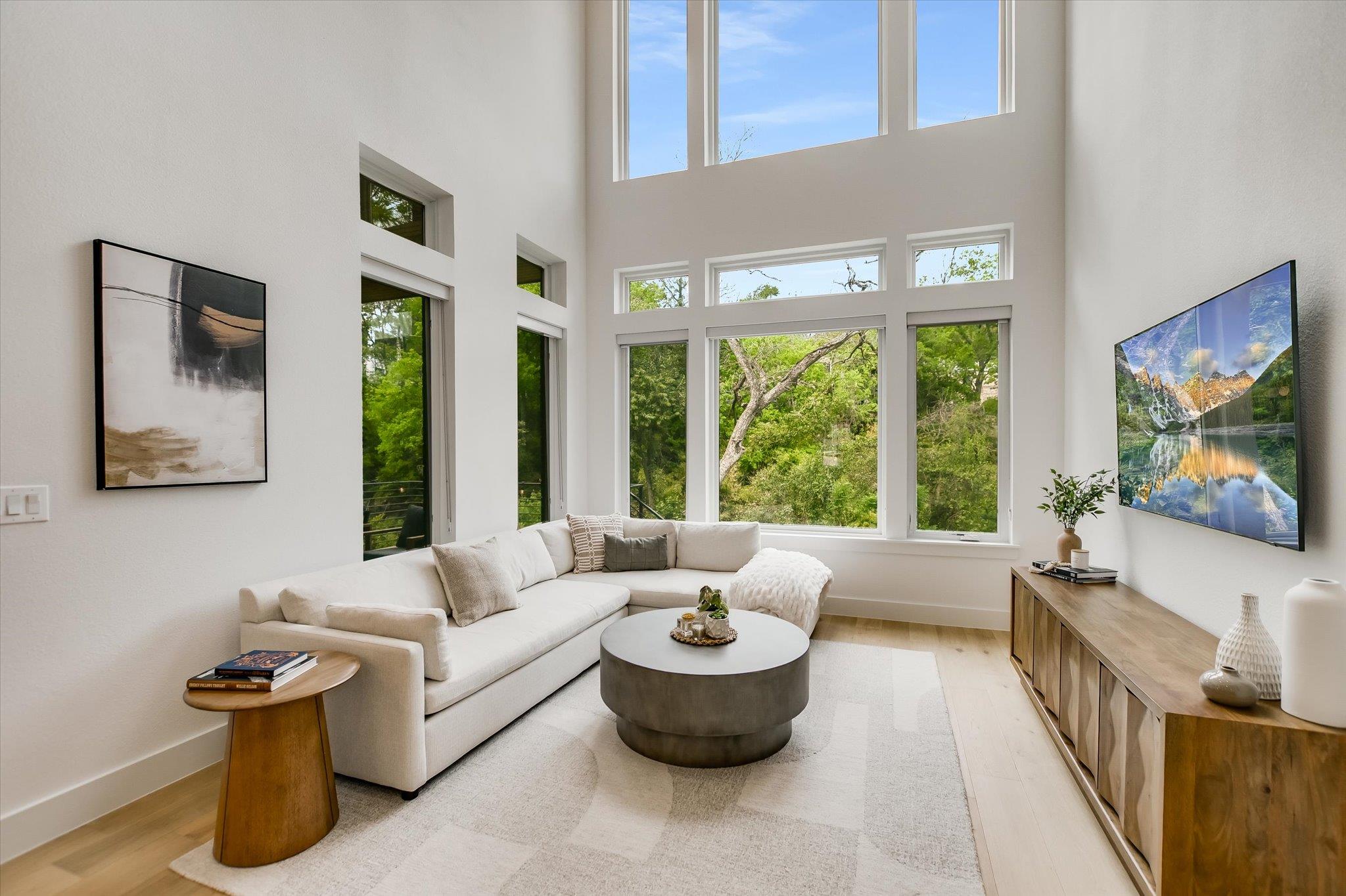 900 S 2nd St # 6, Austin, TX 78704