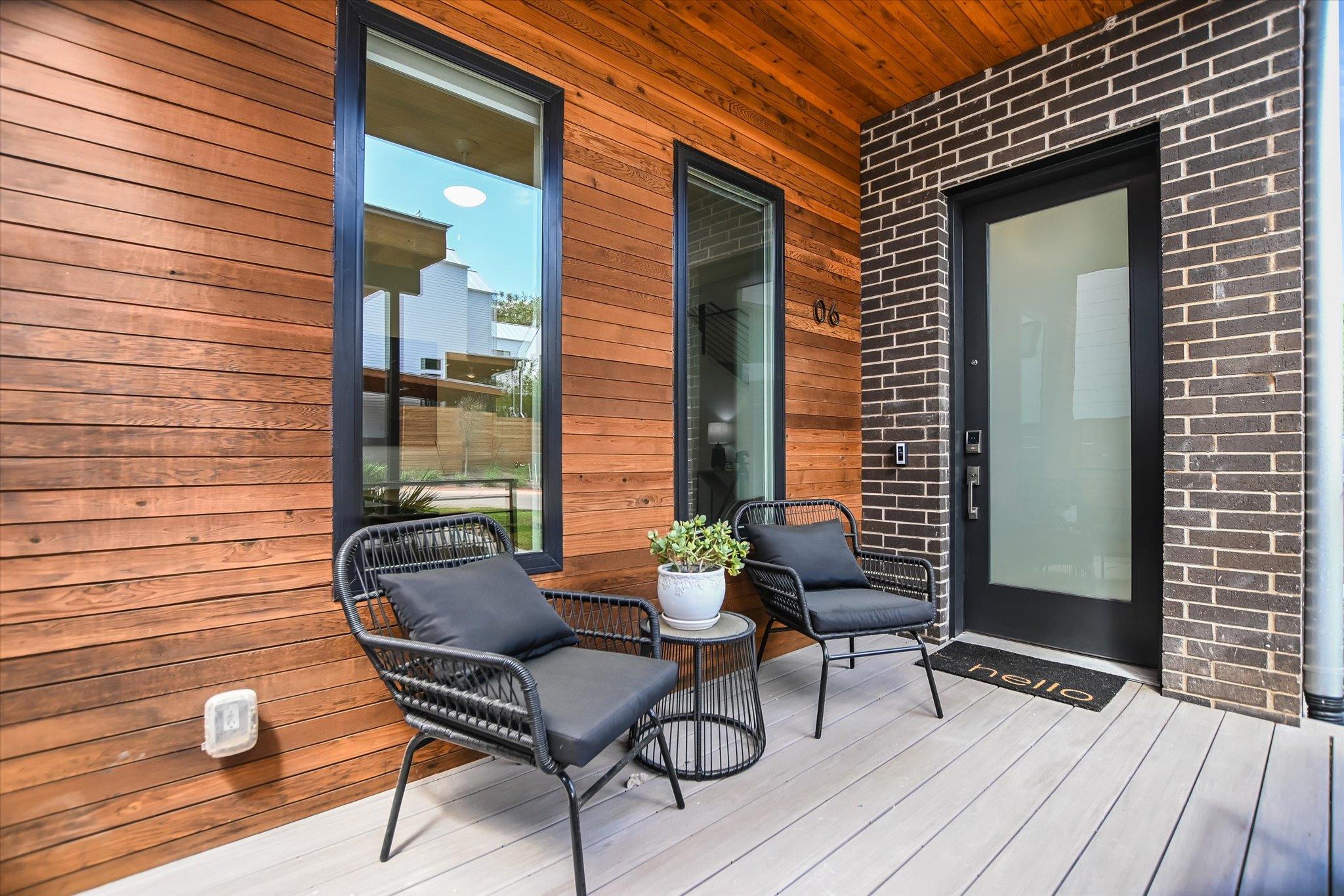 900 S 2nd St # 6, Austin, TX 78704