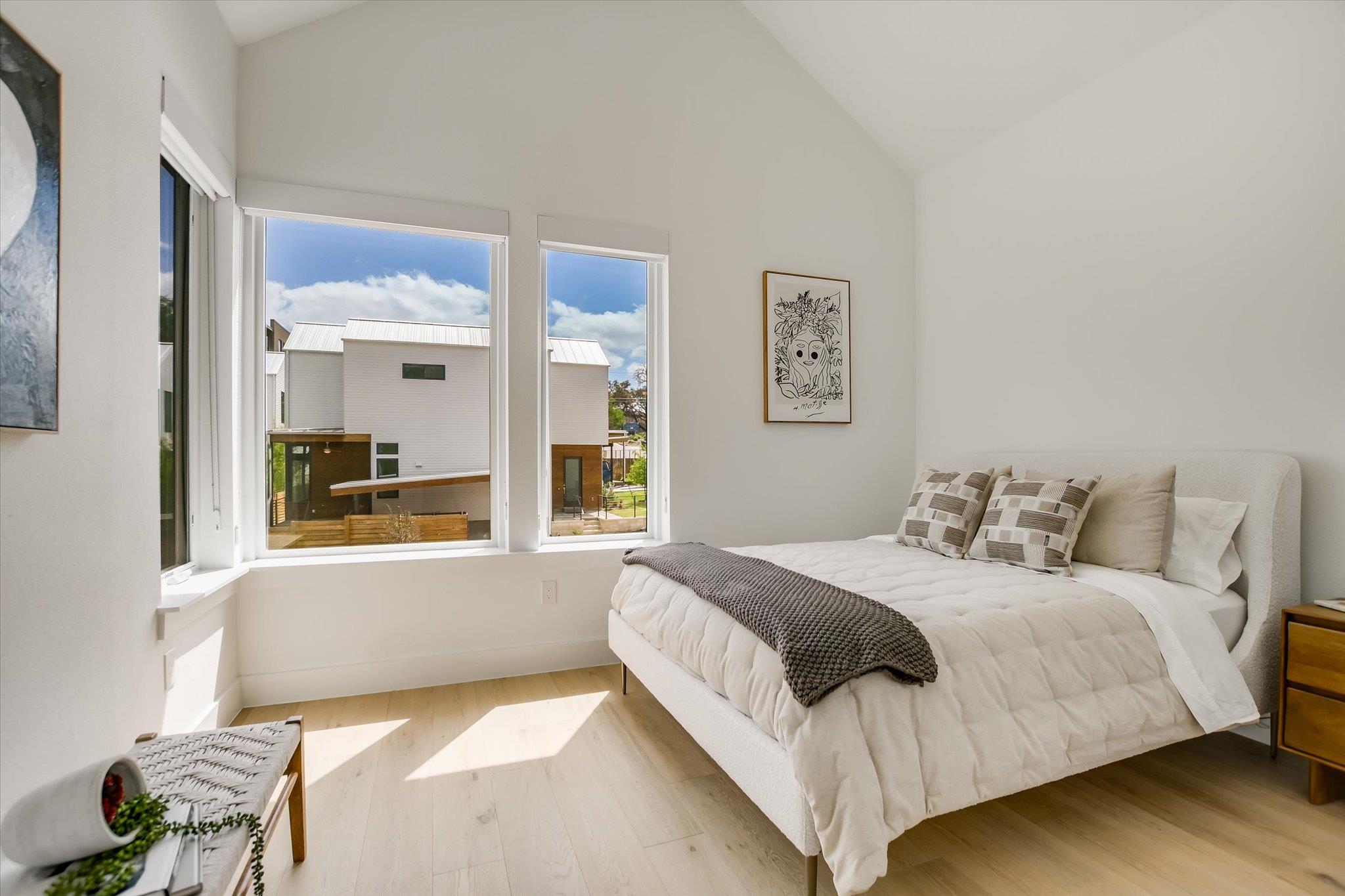 900 S 2nd St # 6, Austin, TX 78704