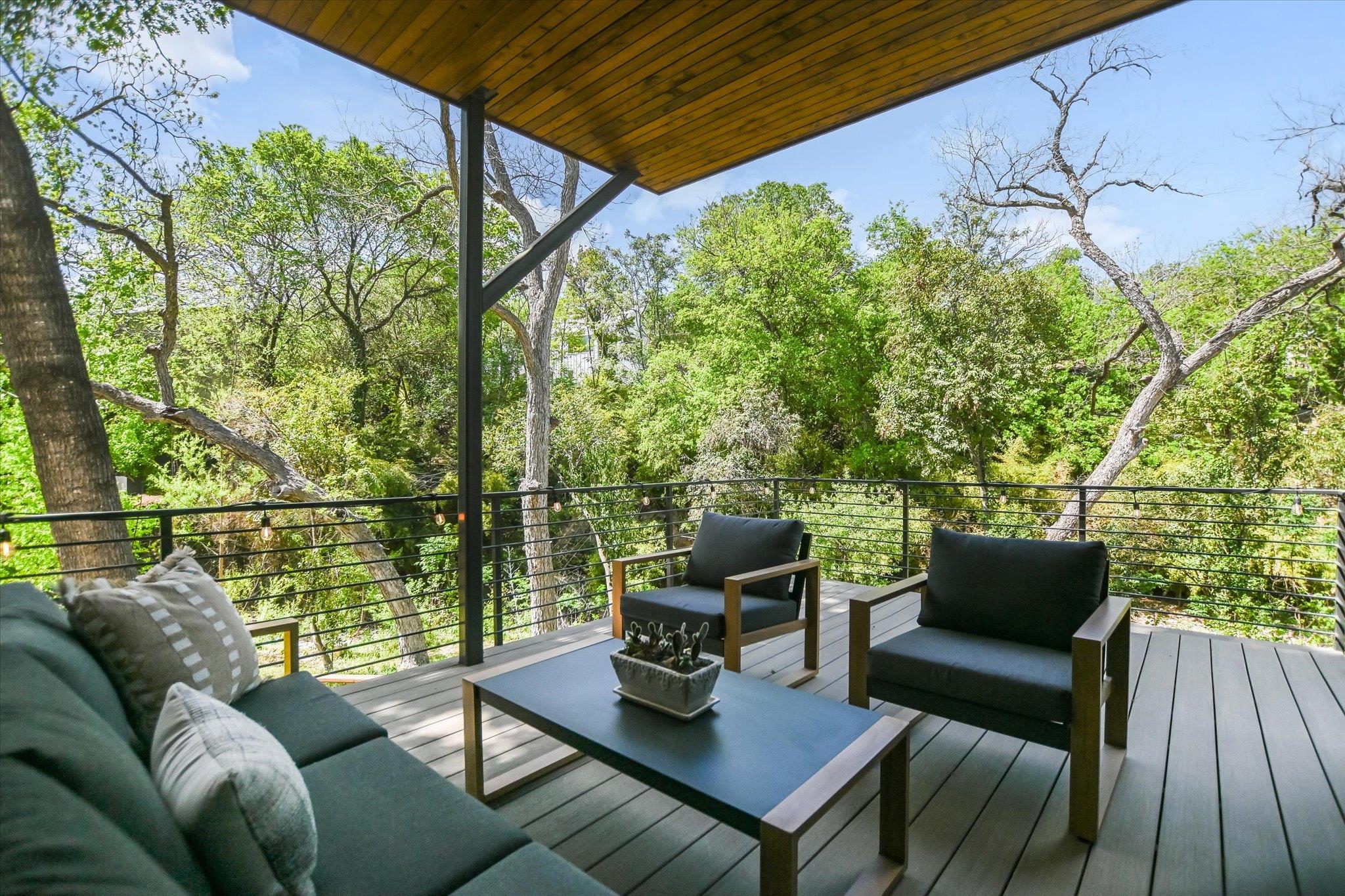 900 S 2nd St # 6, Austin, TX 78704