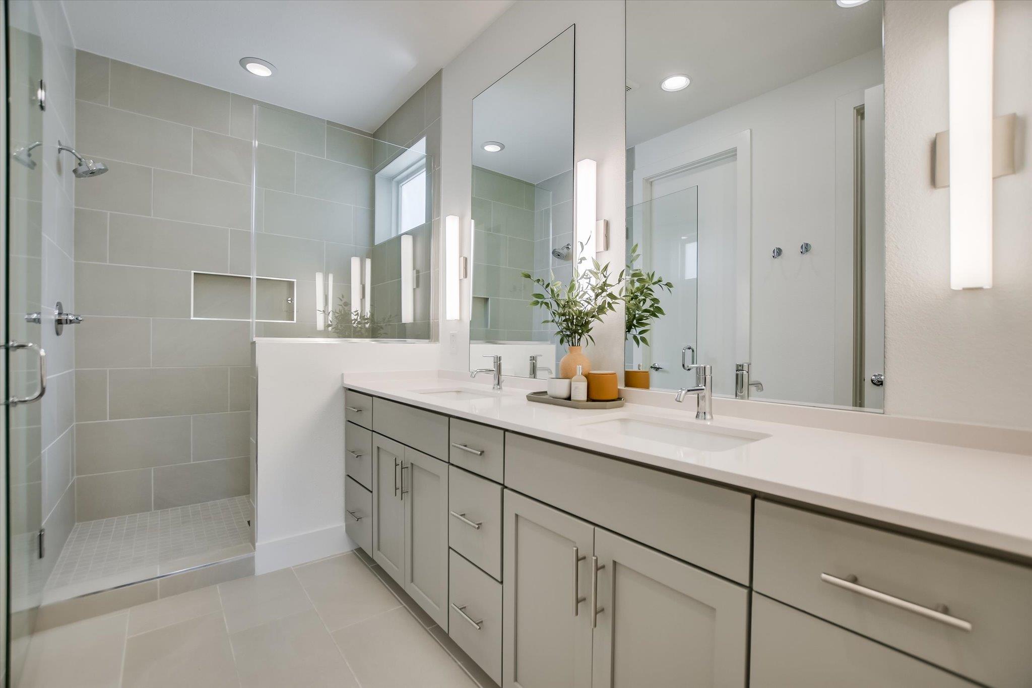 900 S 2nd St # 6, Austin, TX 78704