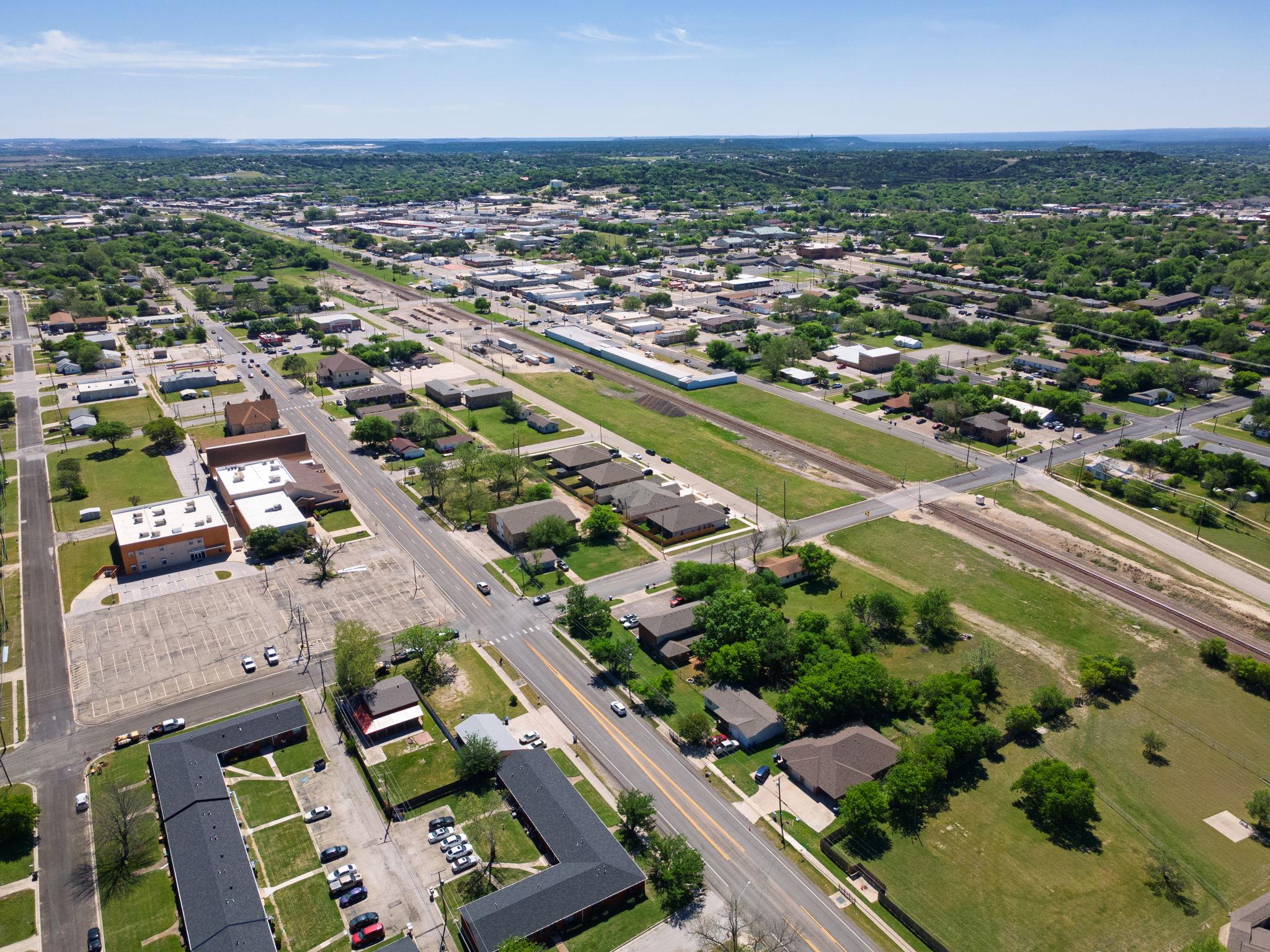 408 W Avenue C, Copperas Cove, TX 76522