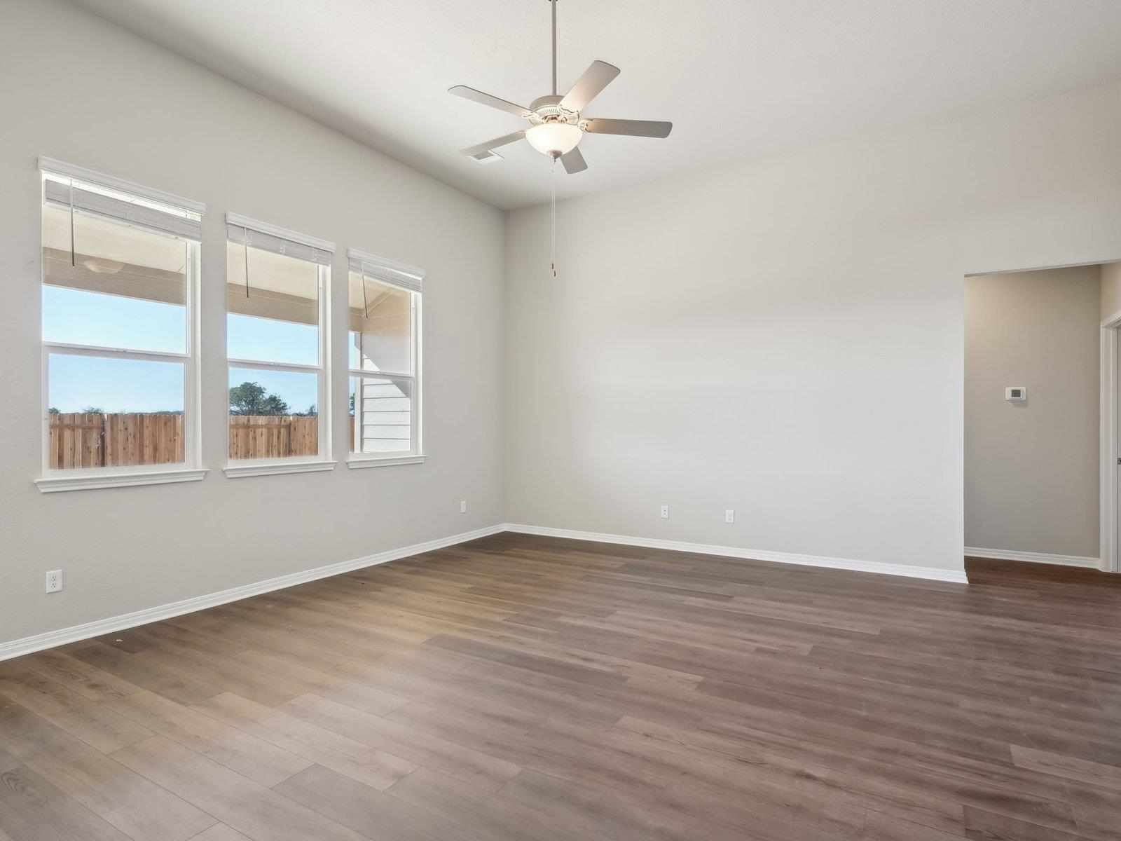 1836 South Main St, Kyle, TX 78640