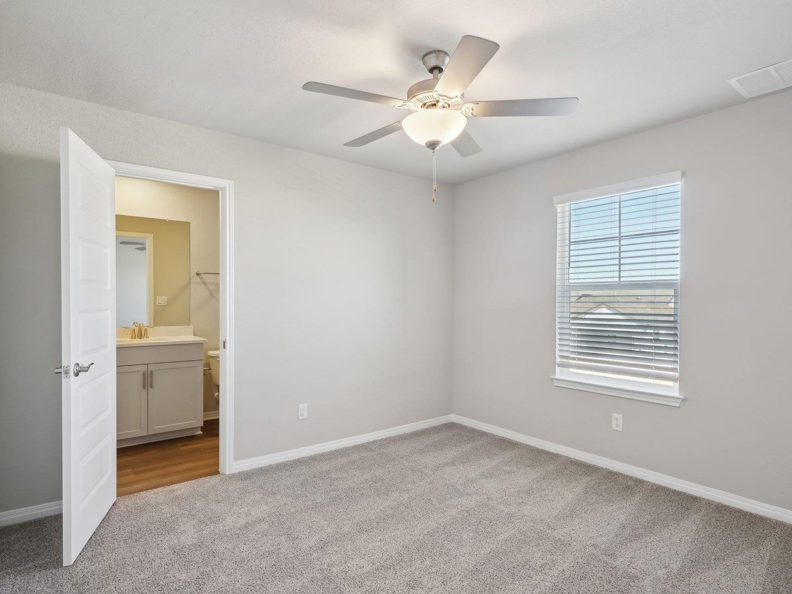 1836 South Main St, Kyle, TX 78640