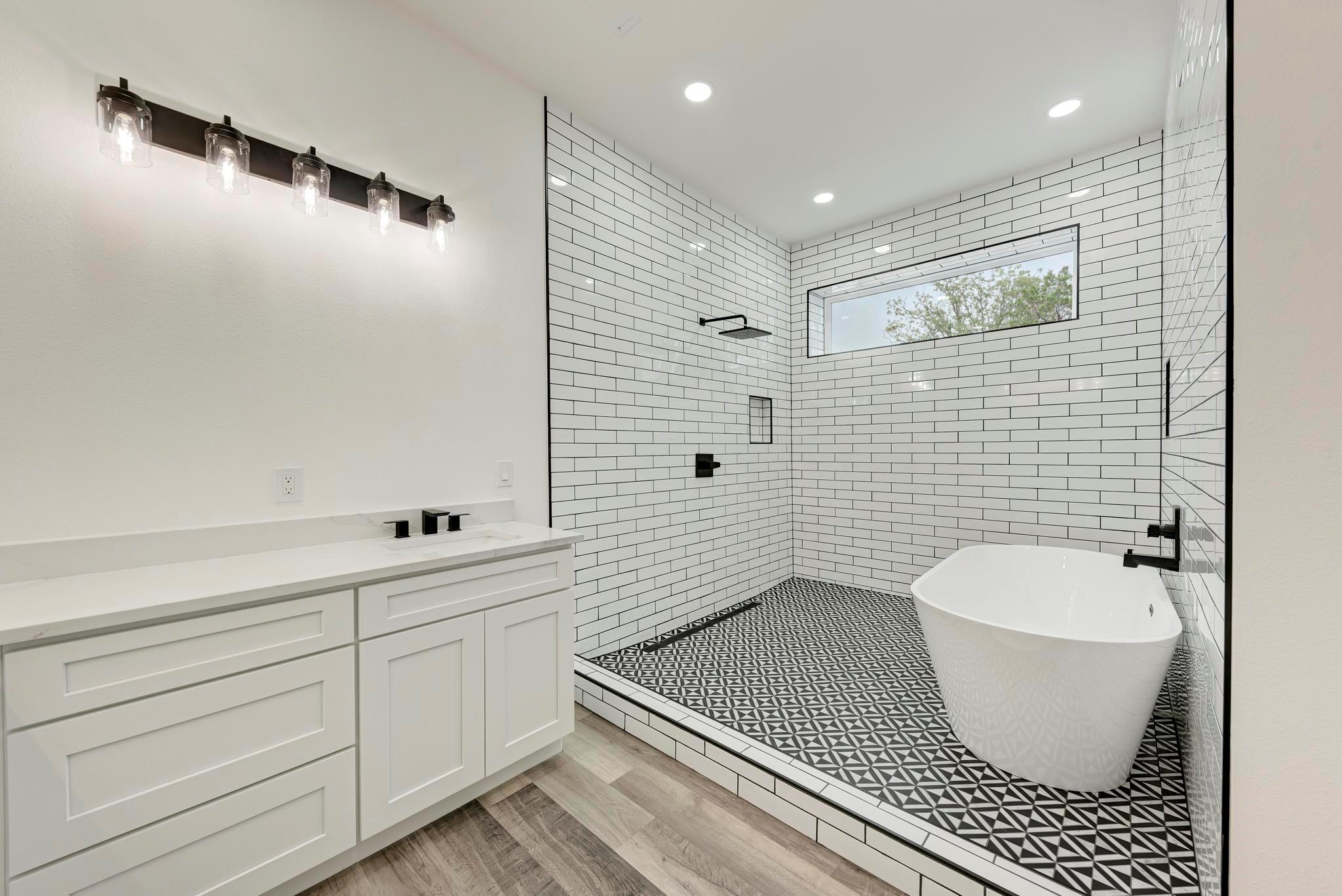 4190 W FM 243, Bertram, TX 78605