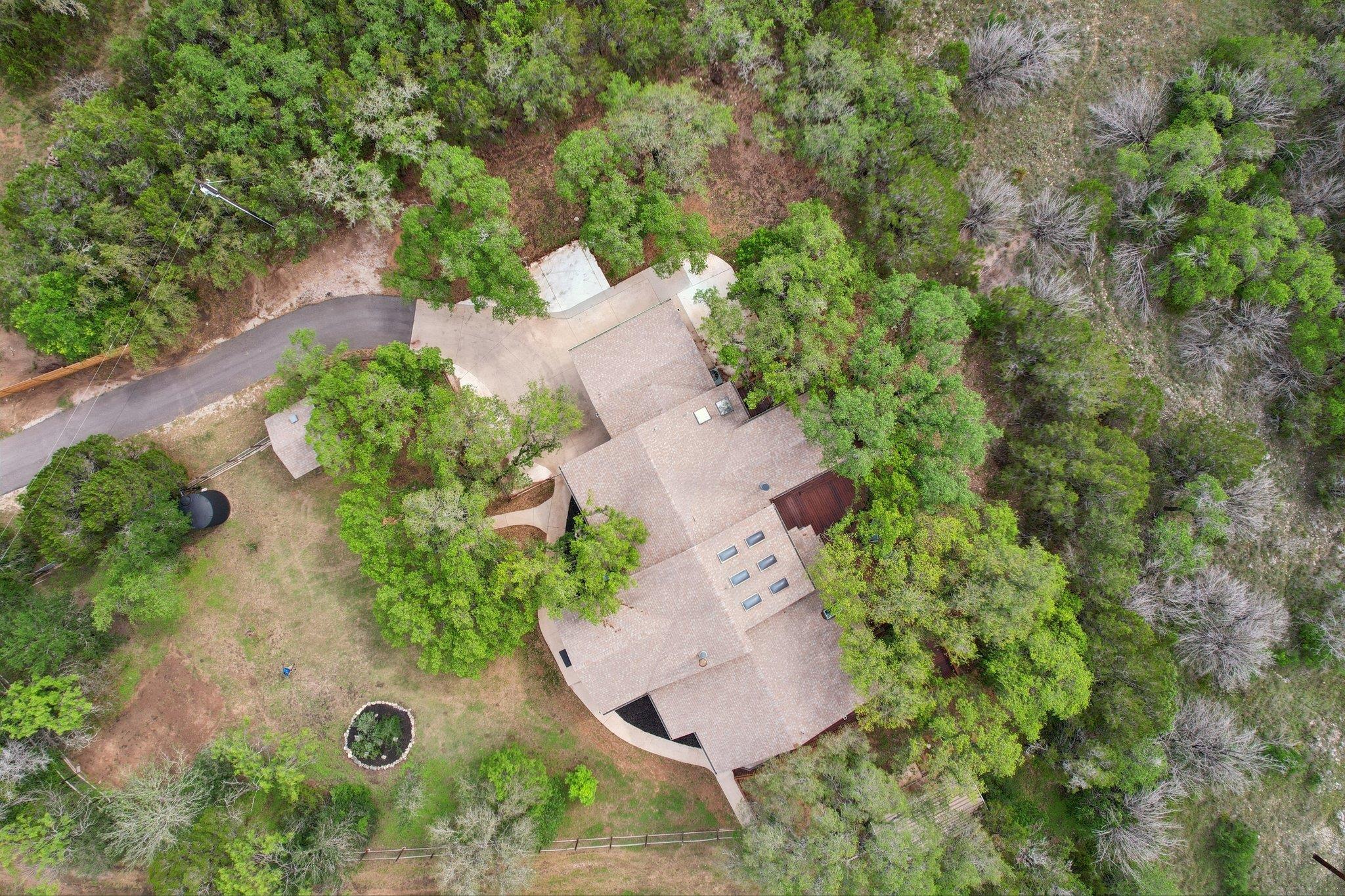 126 County Road 420 Rd, Spicewood, TX 78669