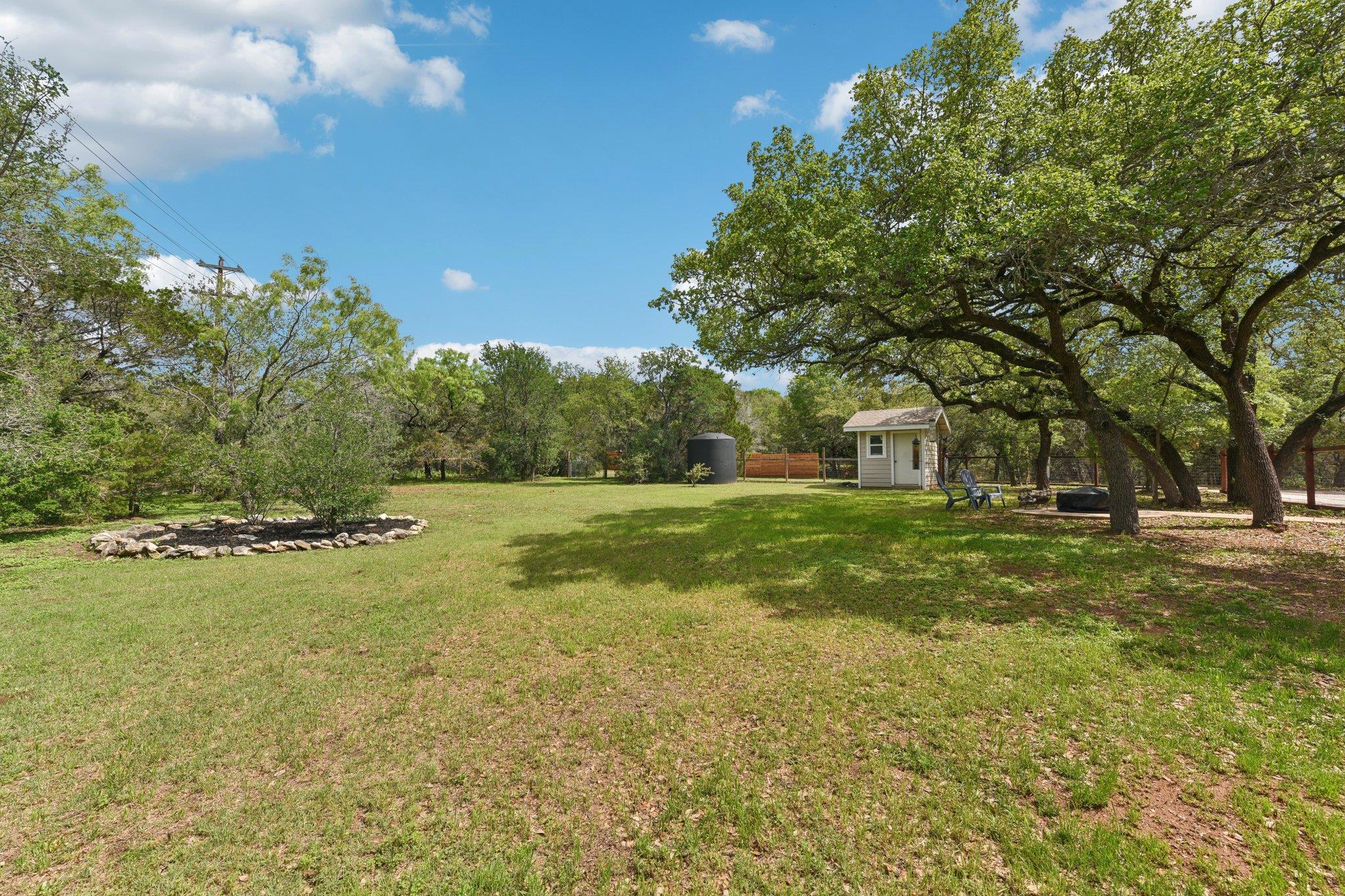 126 County Road 420 Rd, Spicewood, TX 78669