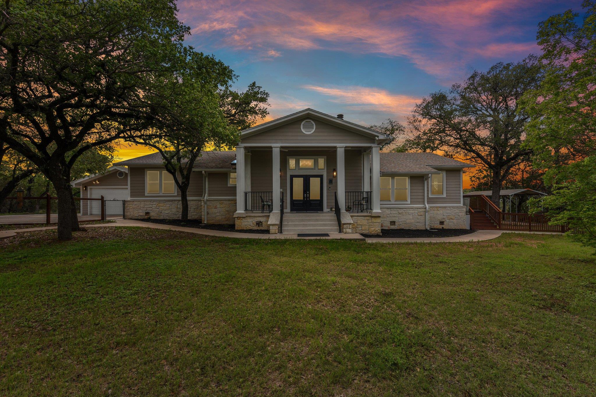 126 County Road 420 Rd, Spicewood, TX 78669