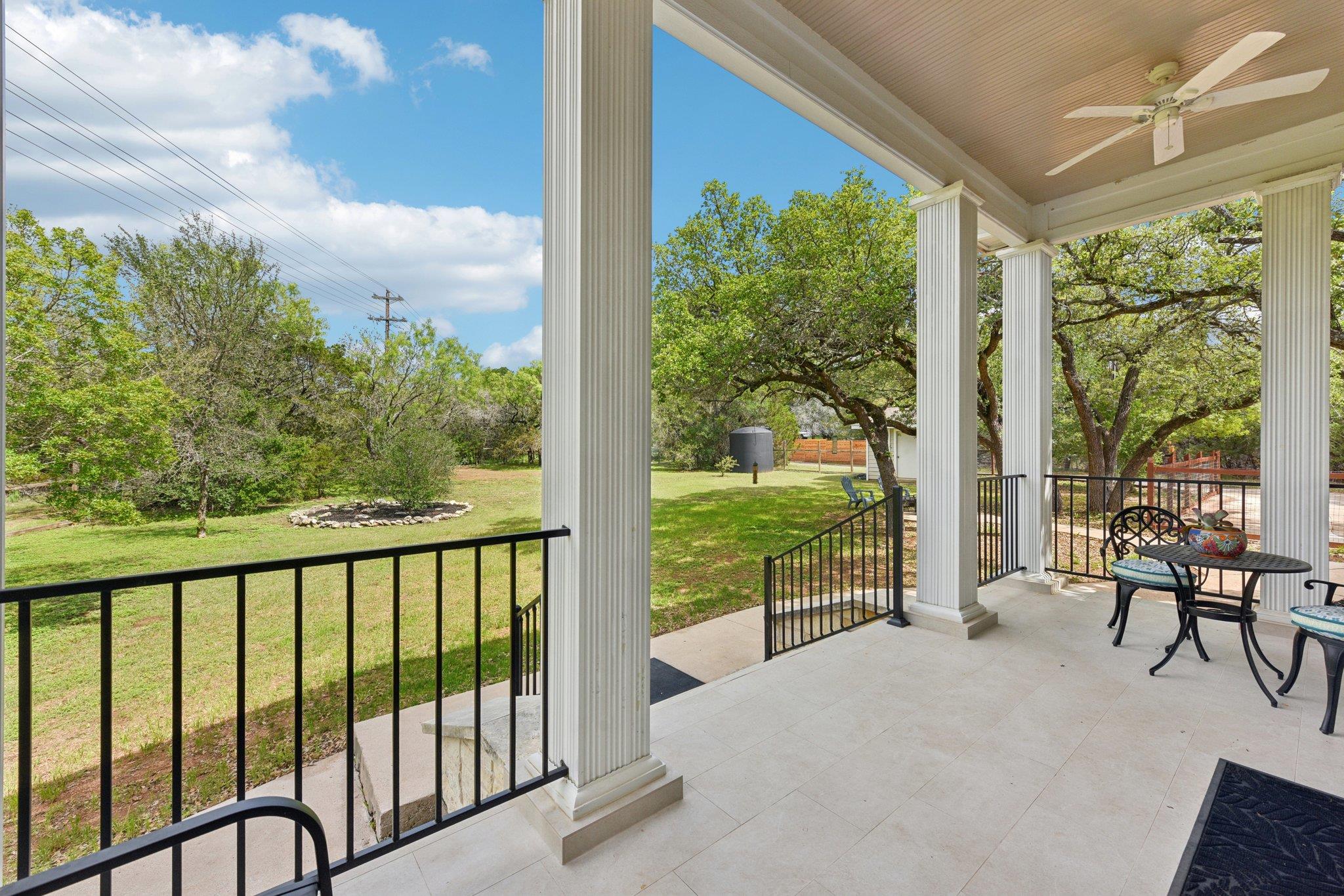 126 County Road 420 Rd, Spicewood, TX 78669