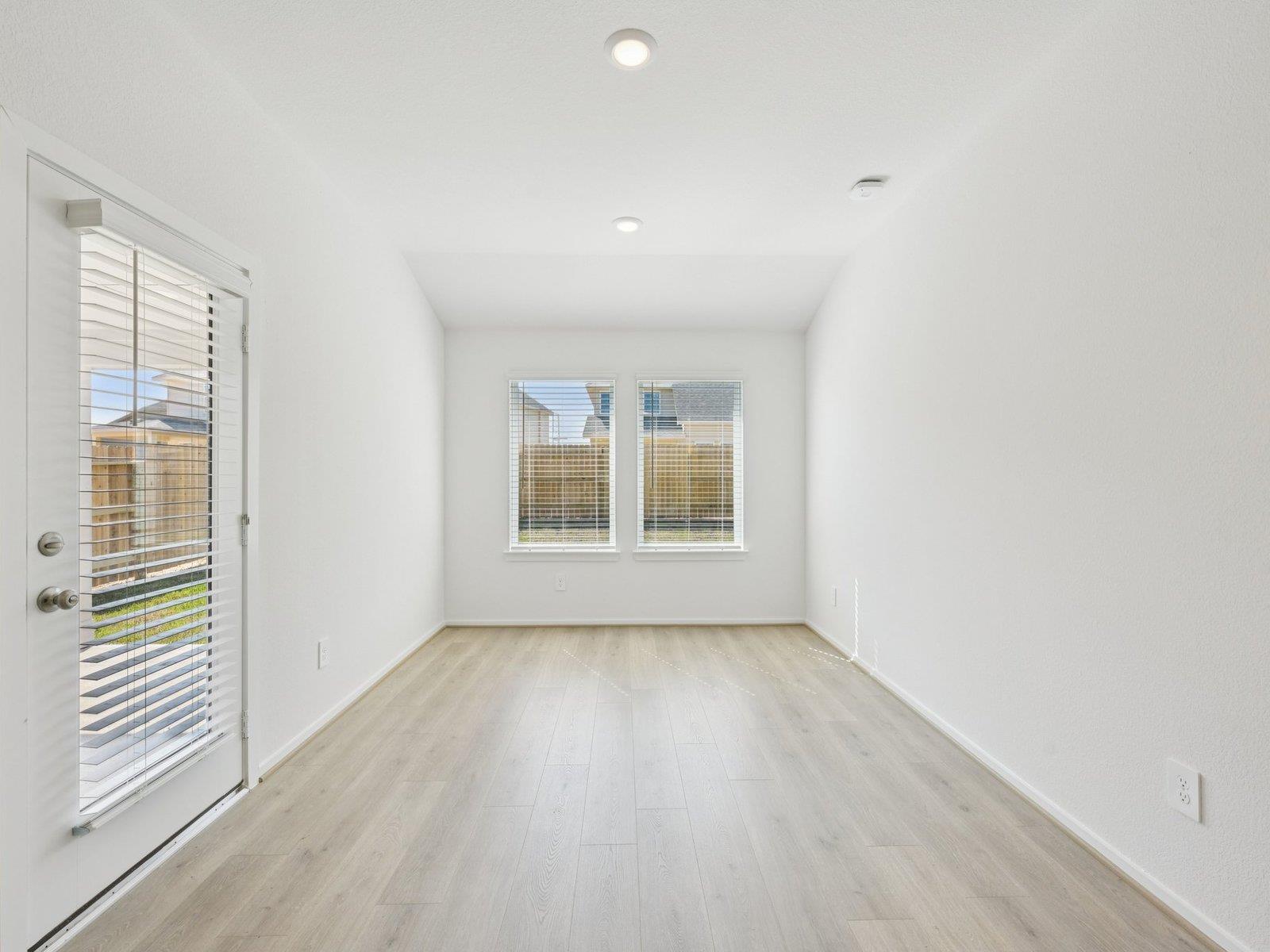 5008 Stockton Ln, Del Valle, TX 78617