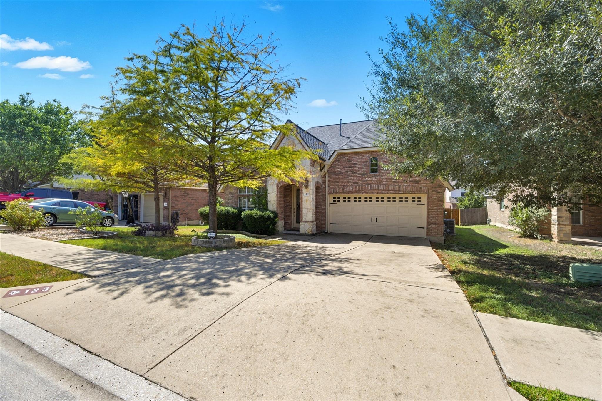 123 Justin Leonard Dr, Round Rock, TX 78664