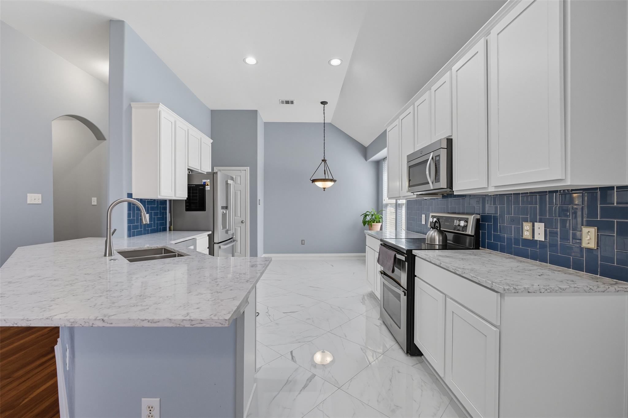 123 Justin Leonard Dr, Round Rock, TX 78664