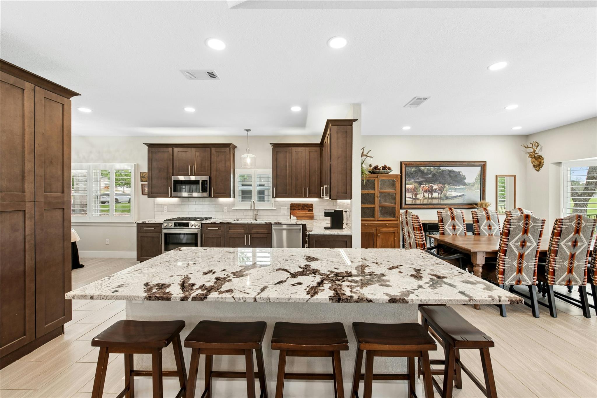 407 Olympia Fields St, Meadowlakes, TX 78654