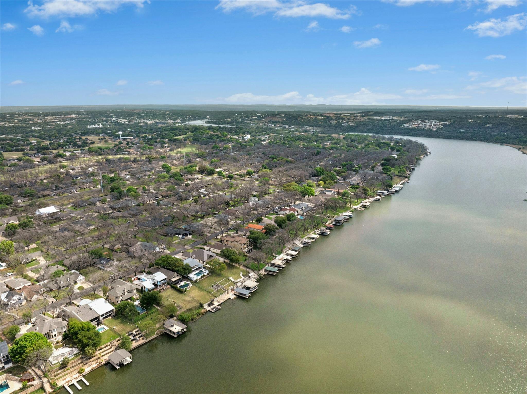 407 Olympia Fields St, Meadowlakes, TX 78654