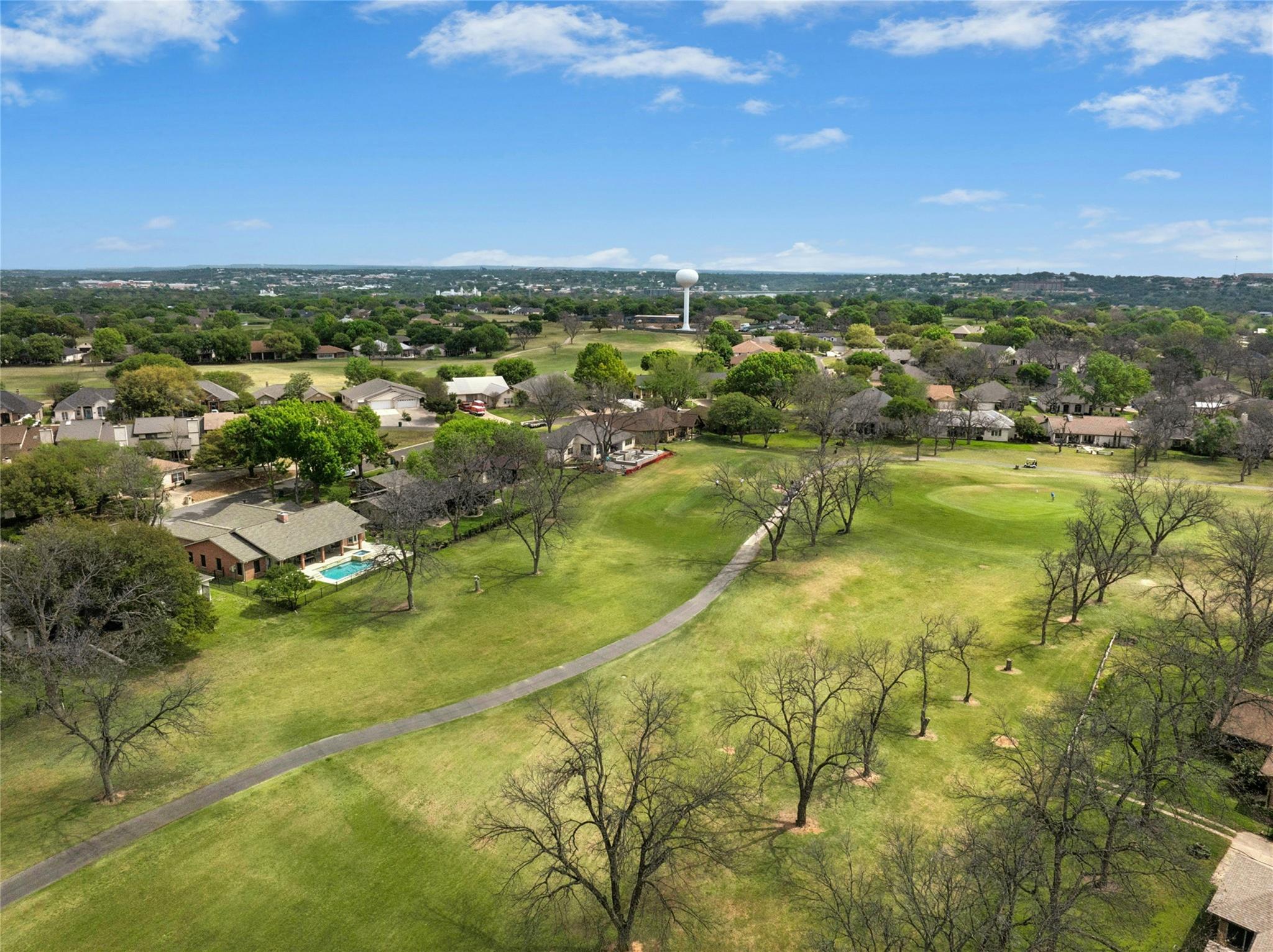 407 Olympia Fields St, Meadowlakes, TX 78654