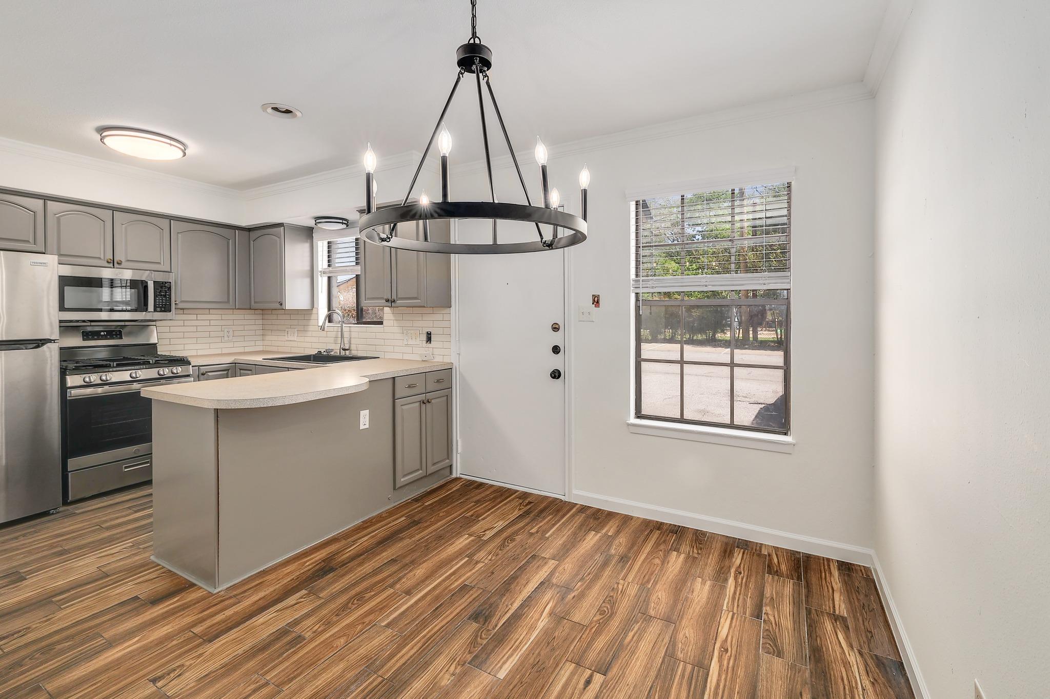 204 Northwest Dr # F, Round Rock, TX 78664