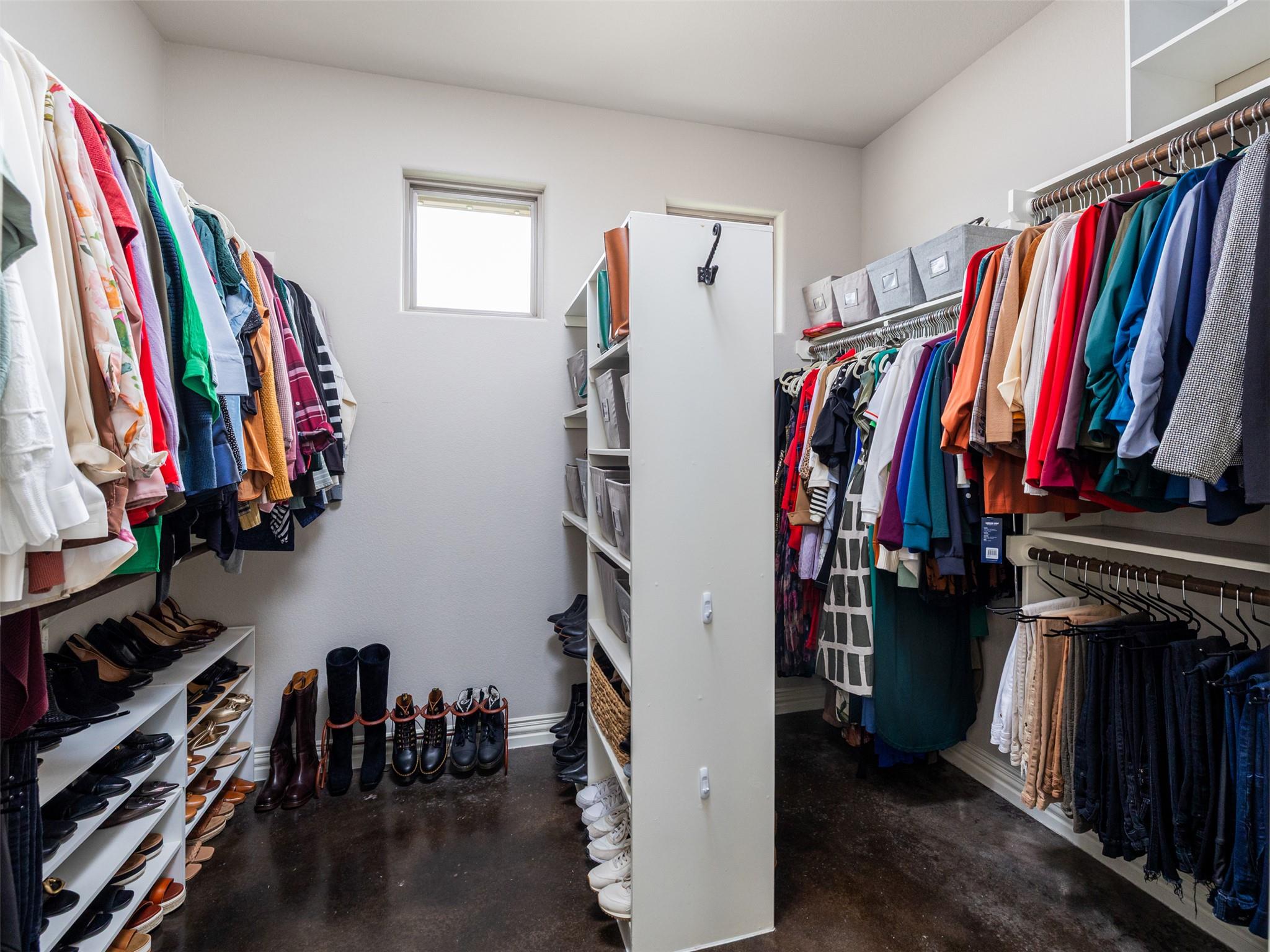 213 Angela Dr, Liberty Hill, TX 78642