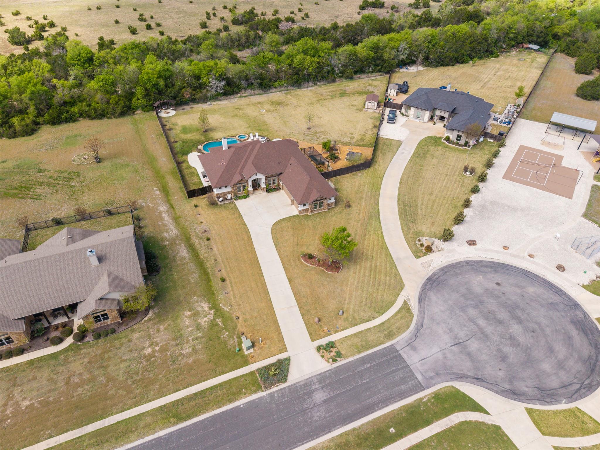 213 Angela Dr, Liberty Hill, TX 78642