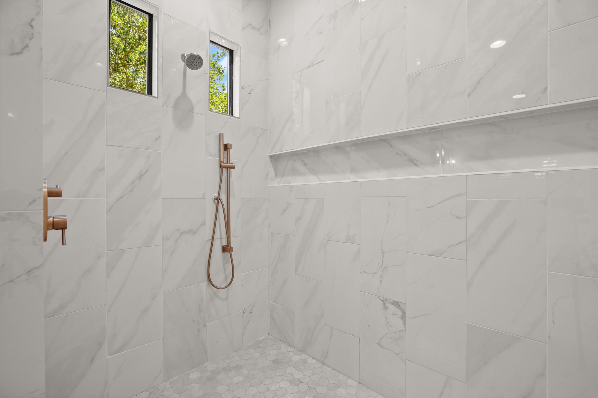 210 Neville Wood Ct Ct, Austin, TX 78738