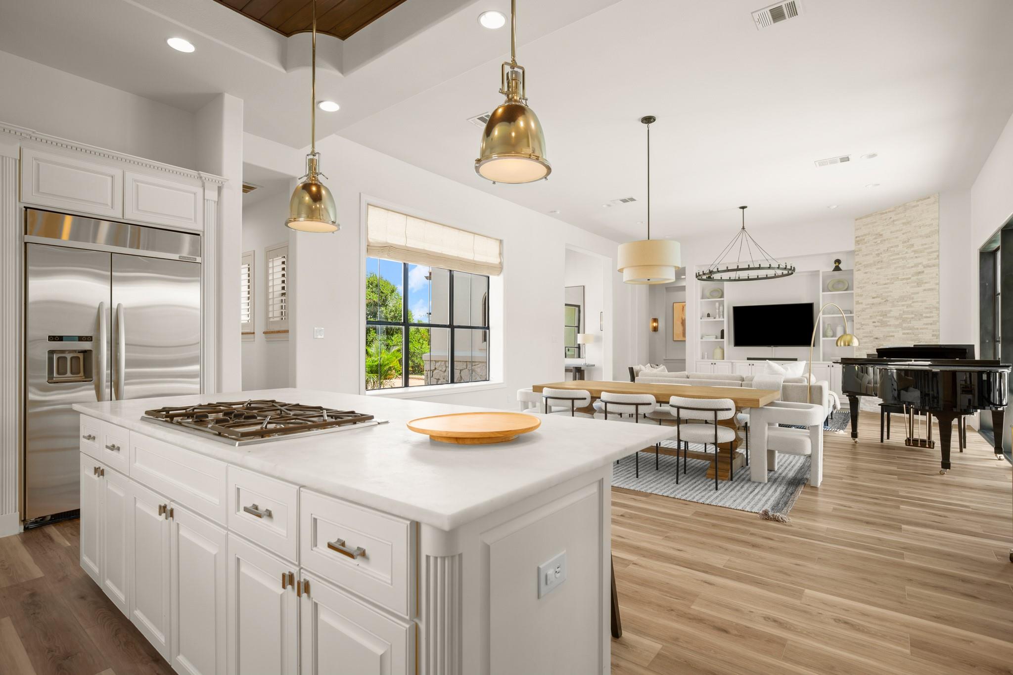 210 Neville Wood Ct Ct, Austin, TX 78738