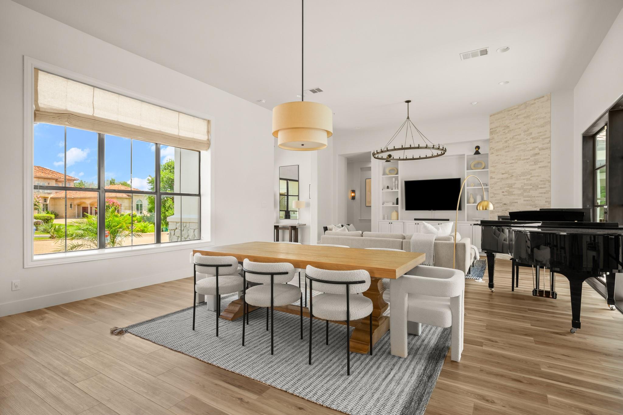 210 Neville Wood Ct Ct, Austin, TX 78738