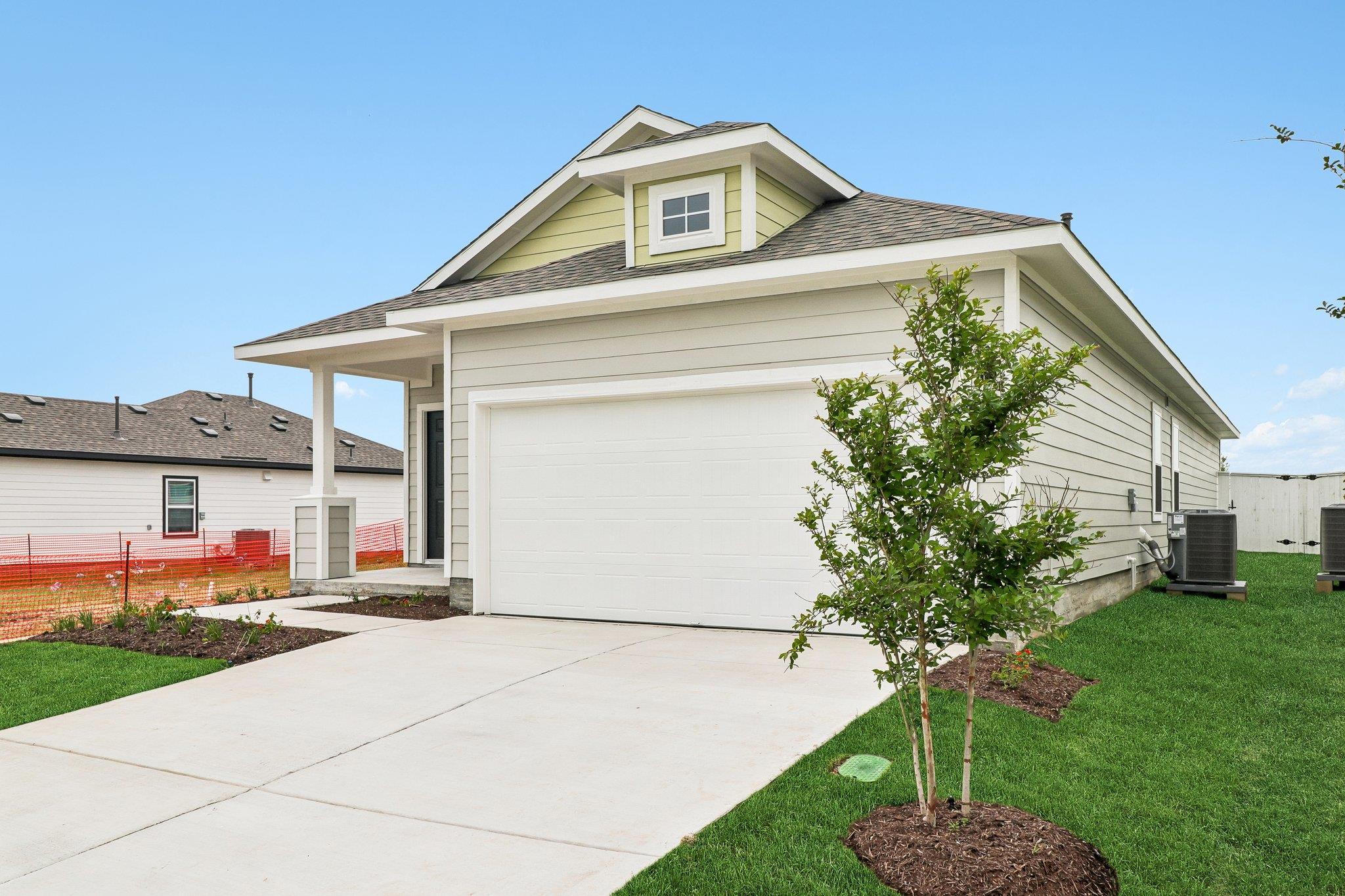 108 Bountiful Ln, Elgin, TX 78621