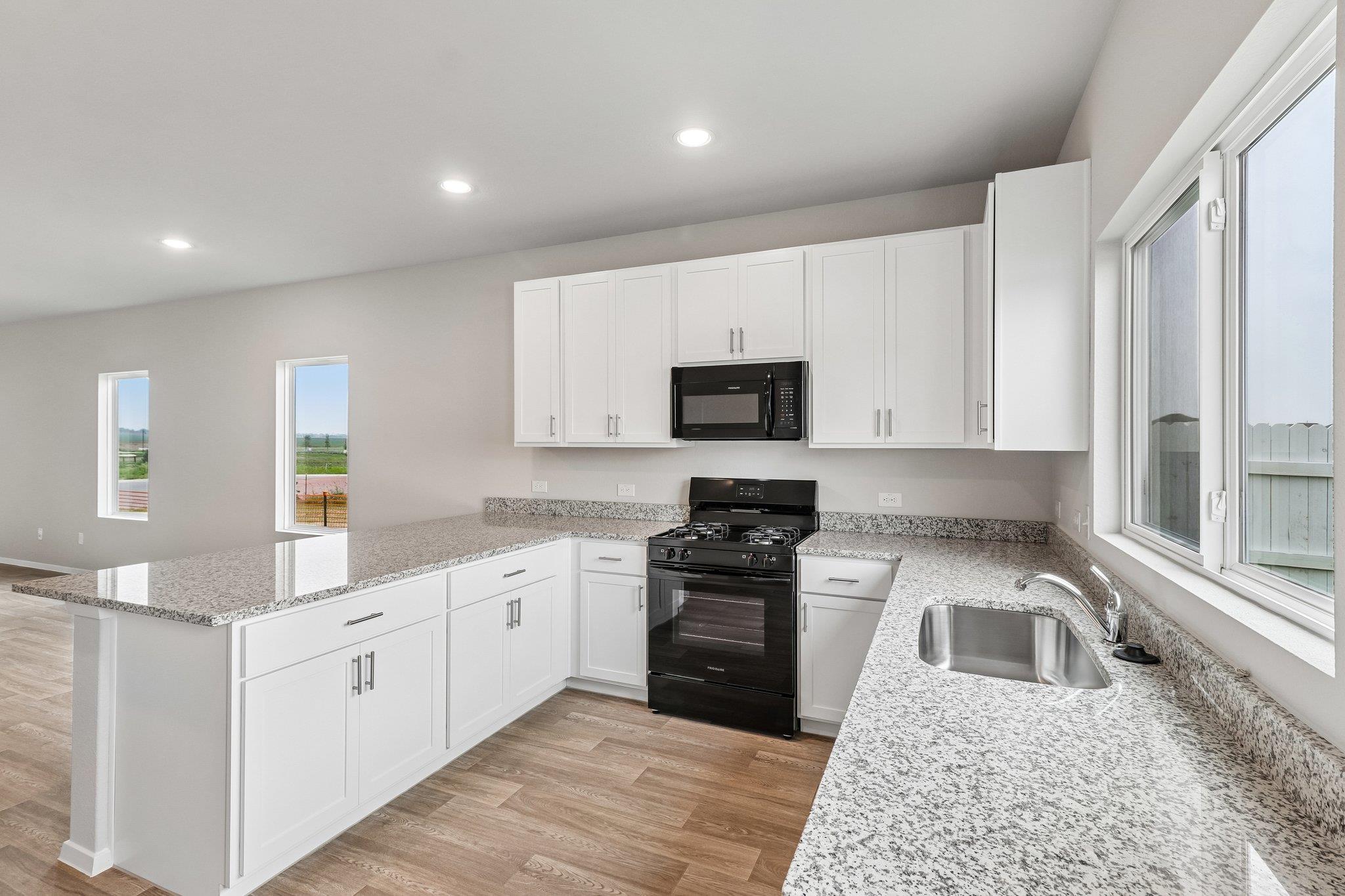 108 Bountiful Ln, Elgin, TX 78621