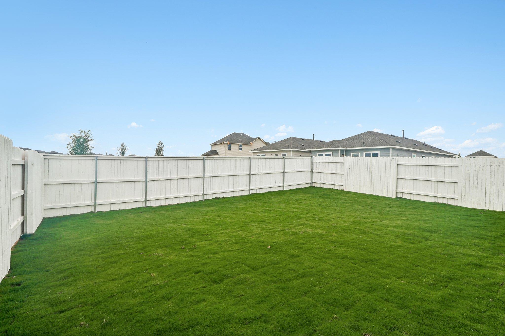 108 Bountiful Ln, Elgin, TX 78621