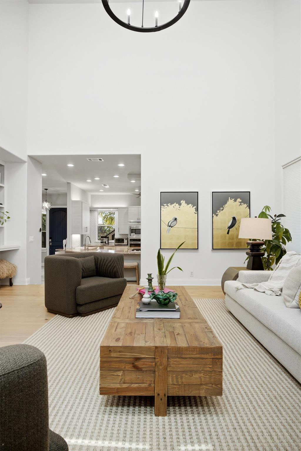 1600 W 39th 1/2 St, Austin, TX 78756