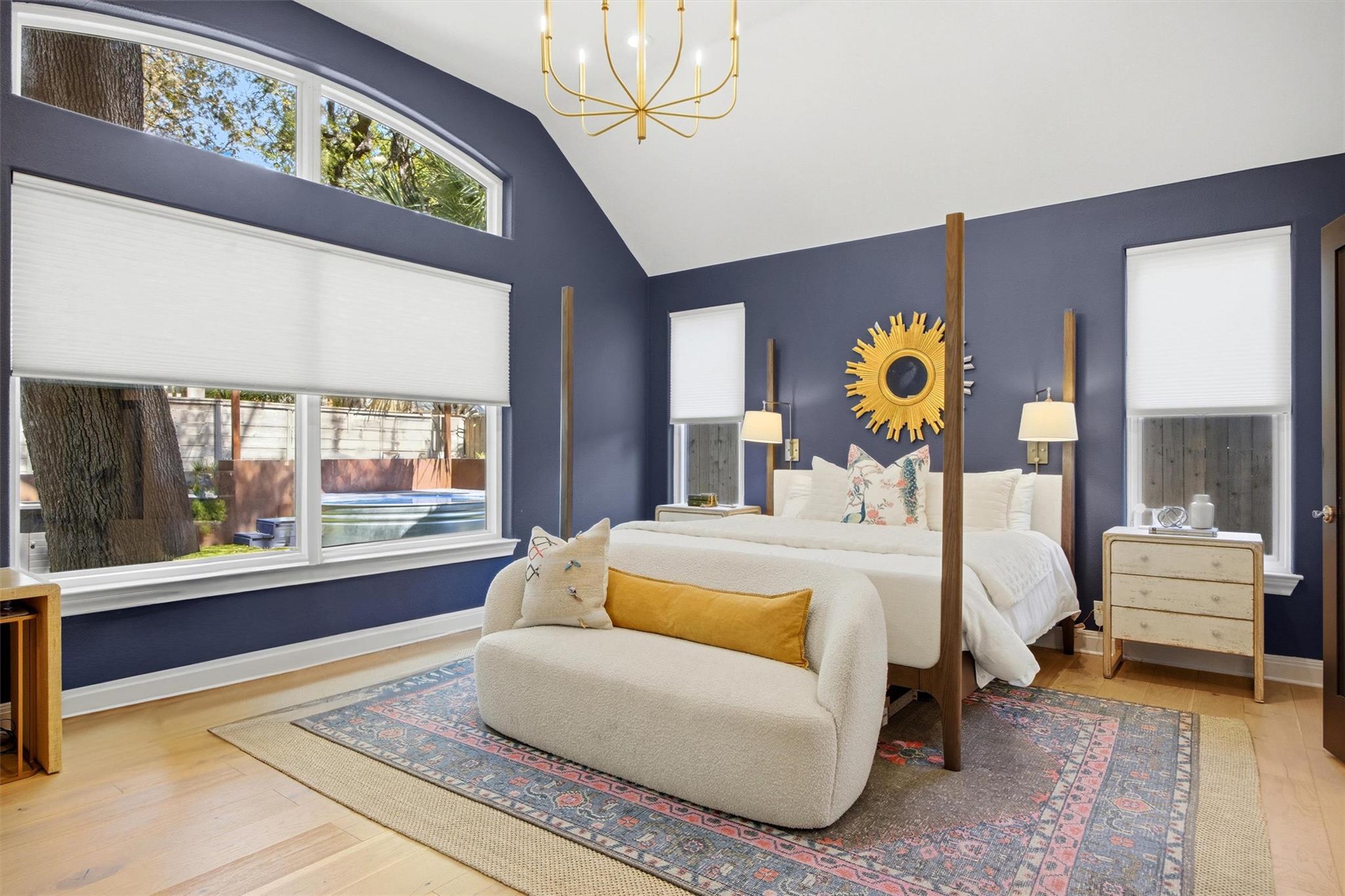 1600 W 39th 1/2 St, Austin, TX 78756