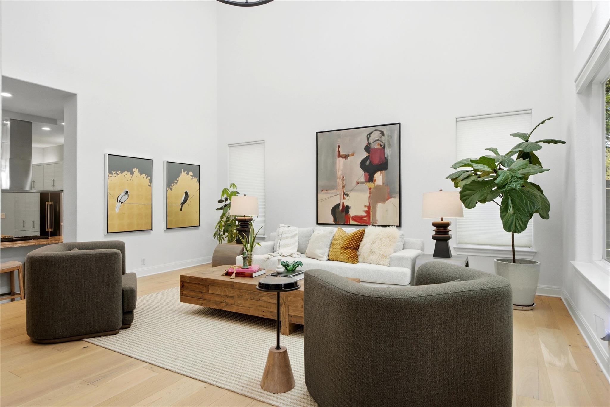 1600 W 39th 1/2 St, Austin, TX 78756