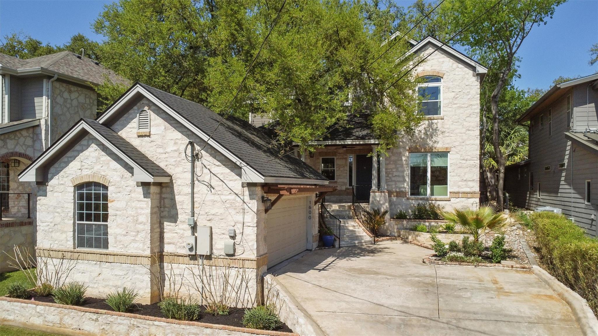 1600 W 39th 1/2 St, Austin, TX 78756