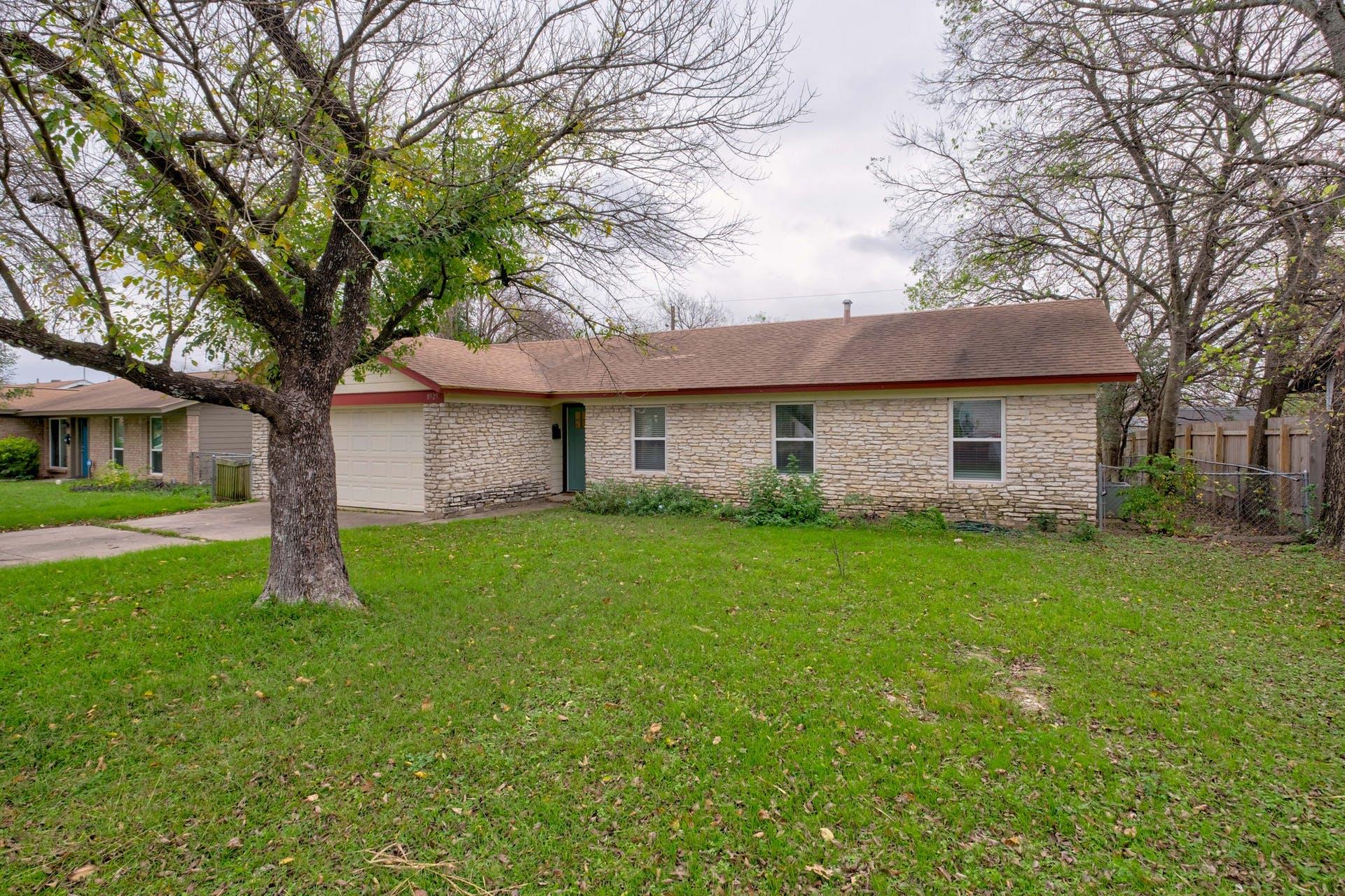 8525 Maine Dr, Austin, TX 78758