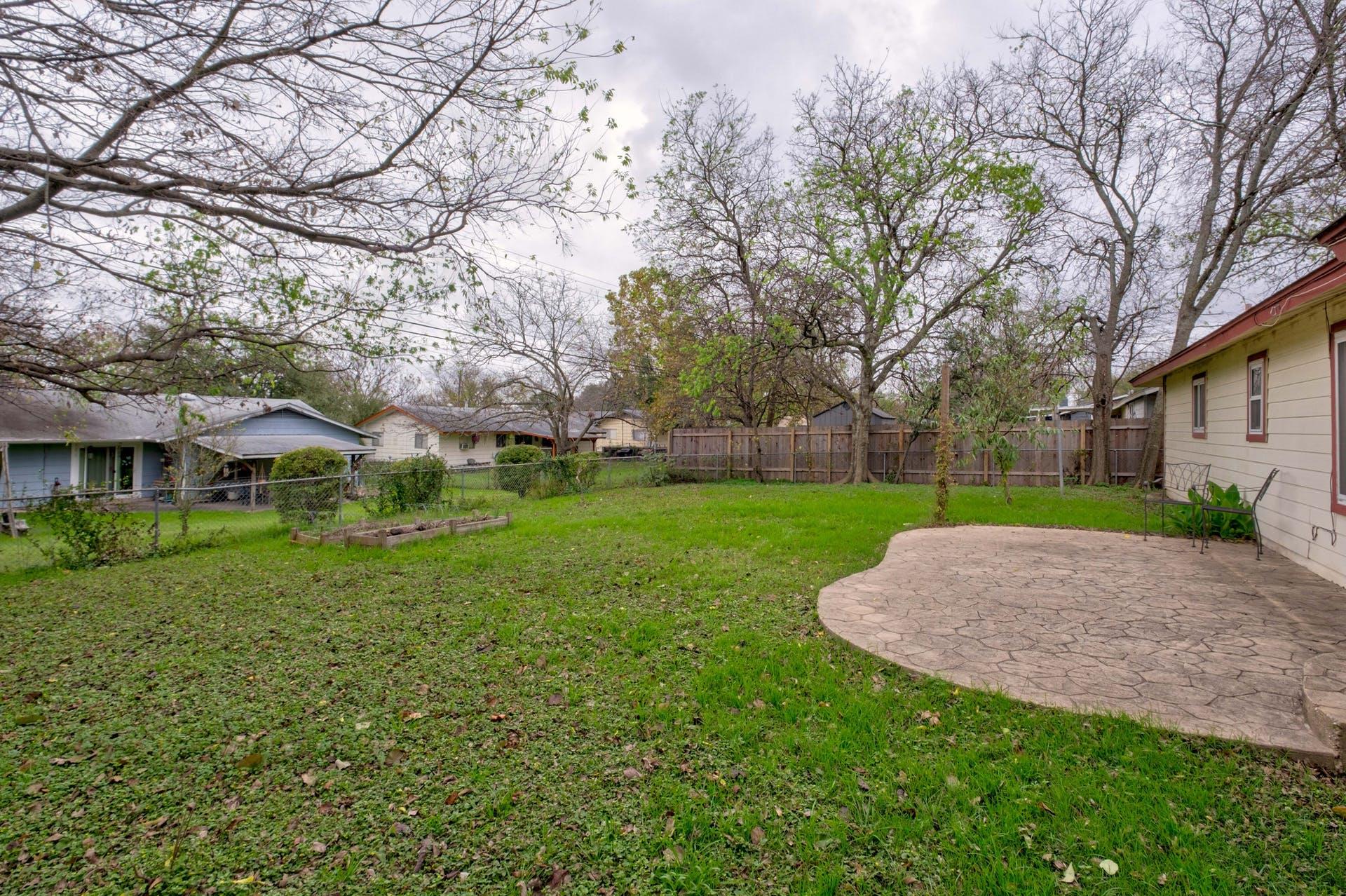 8525 Maine Dr, Austin, TX 78758