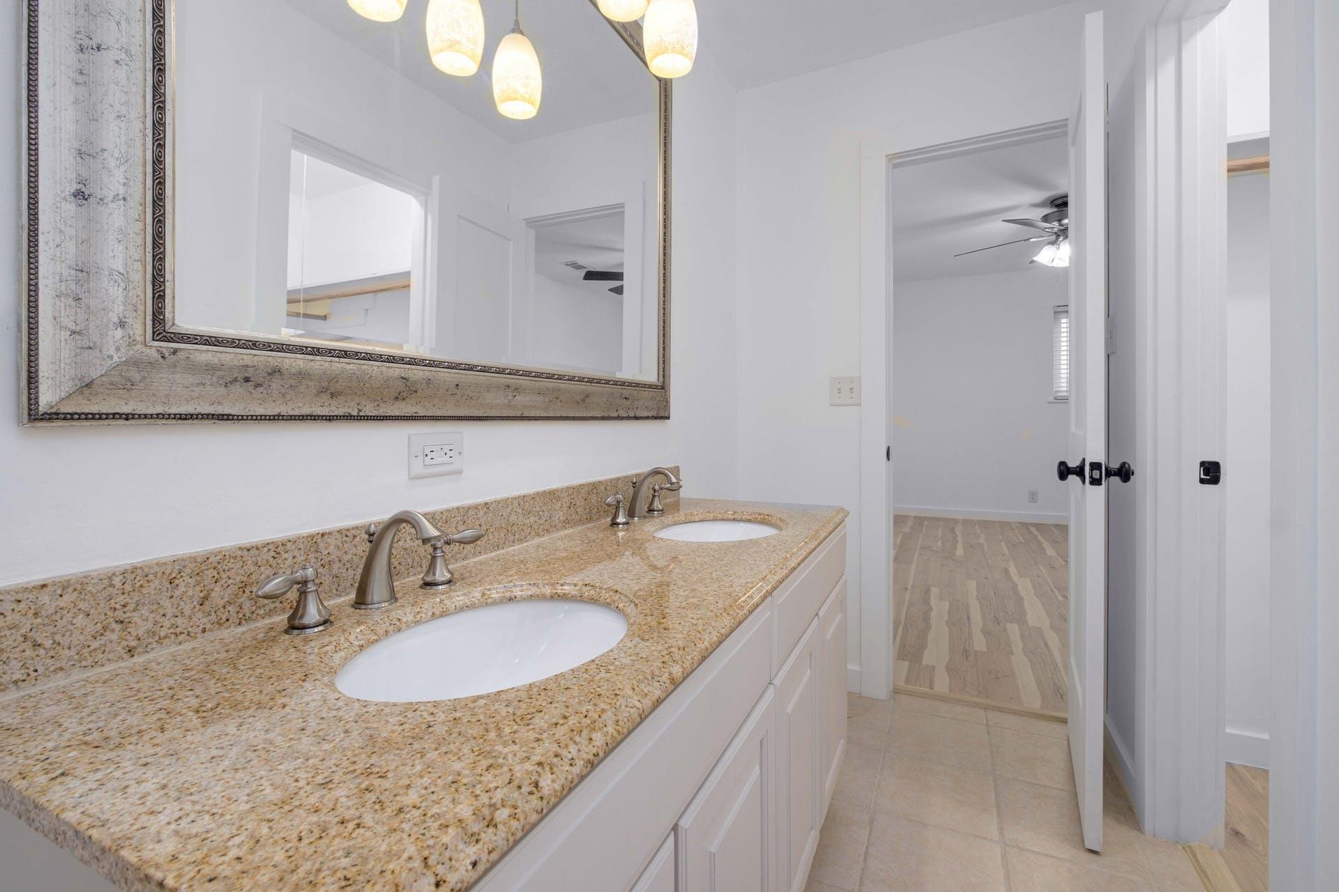 8525 Maine Dr, Austin, TX 78758