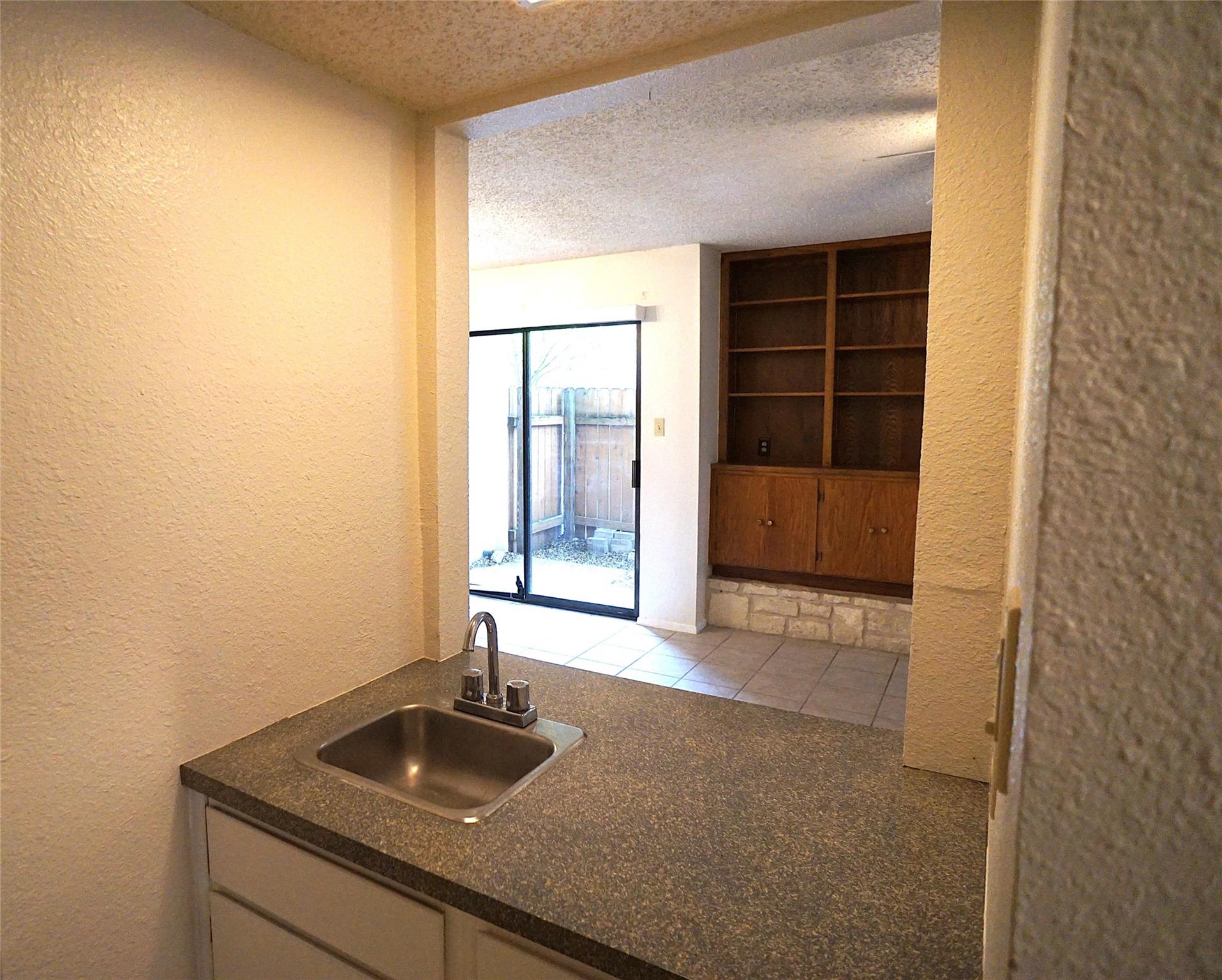 8418 Fathom Cir # C-302, Austin, TX 78750