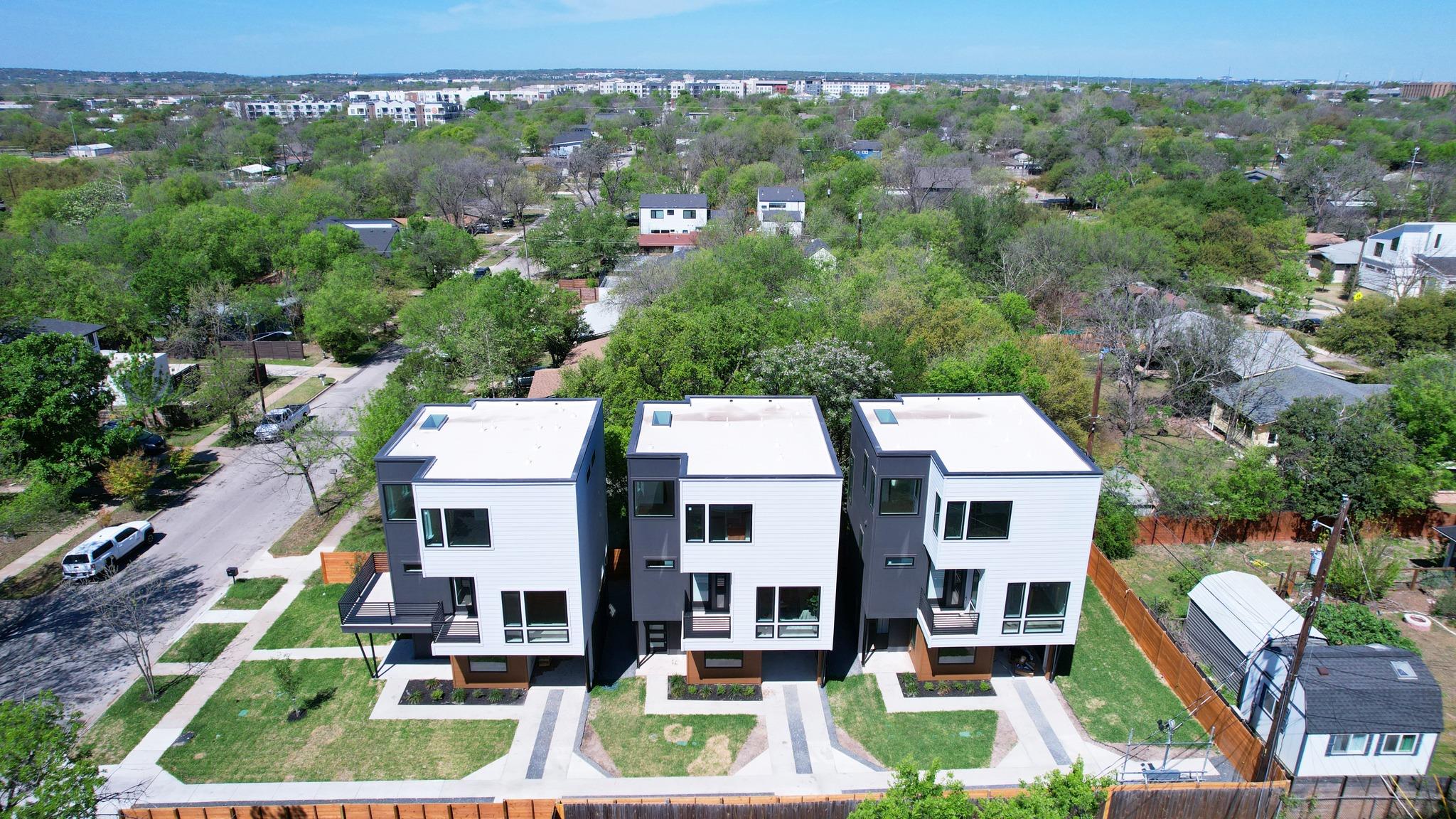 100 W Odell St # 3, Austin, TX 78752