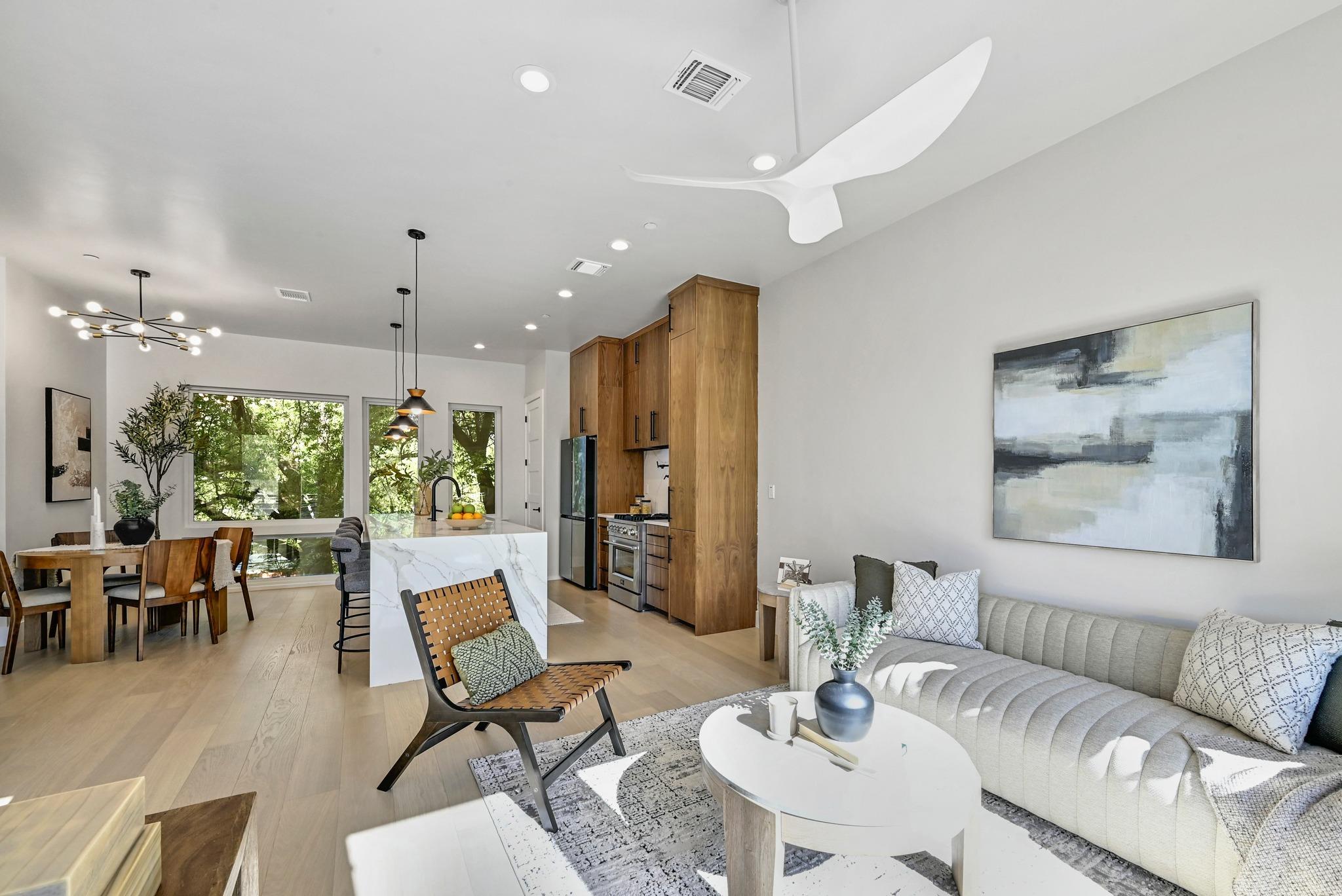 100 W Odell St # 3, Austin, TX 78752